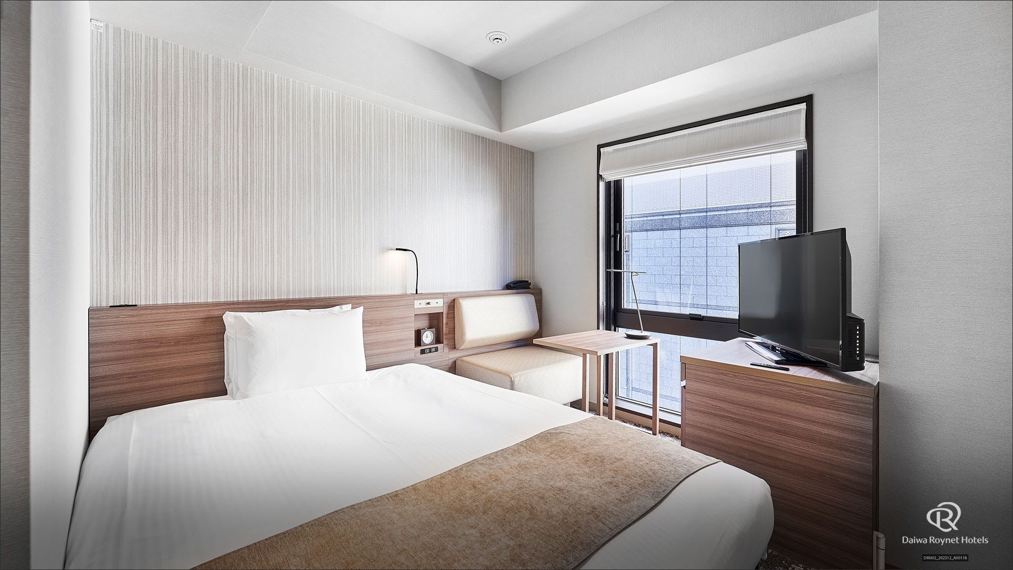 Standard double room (13㎡, bed width 140cm)