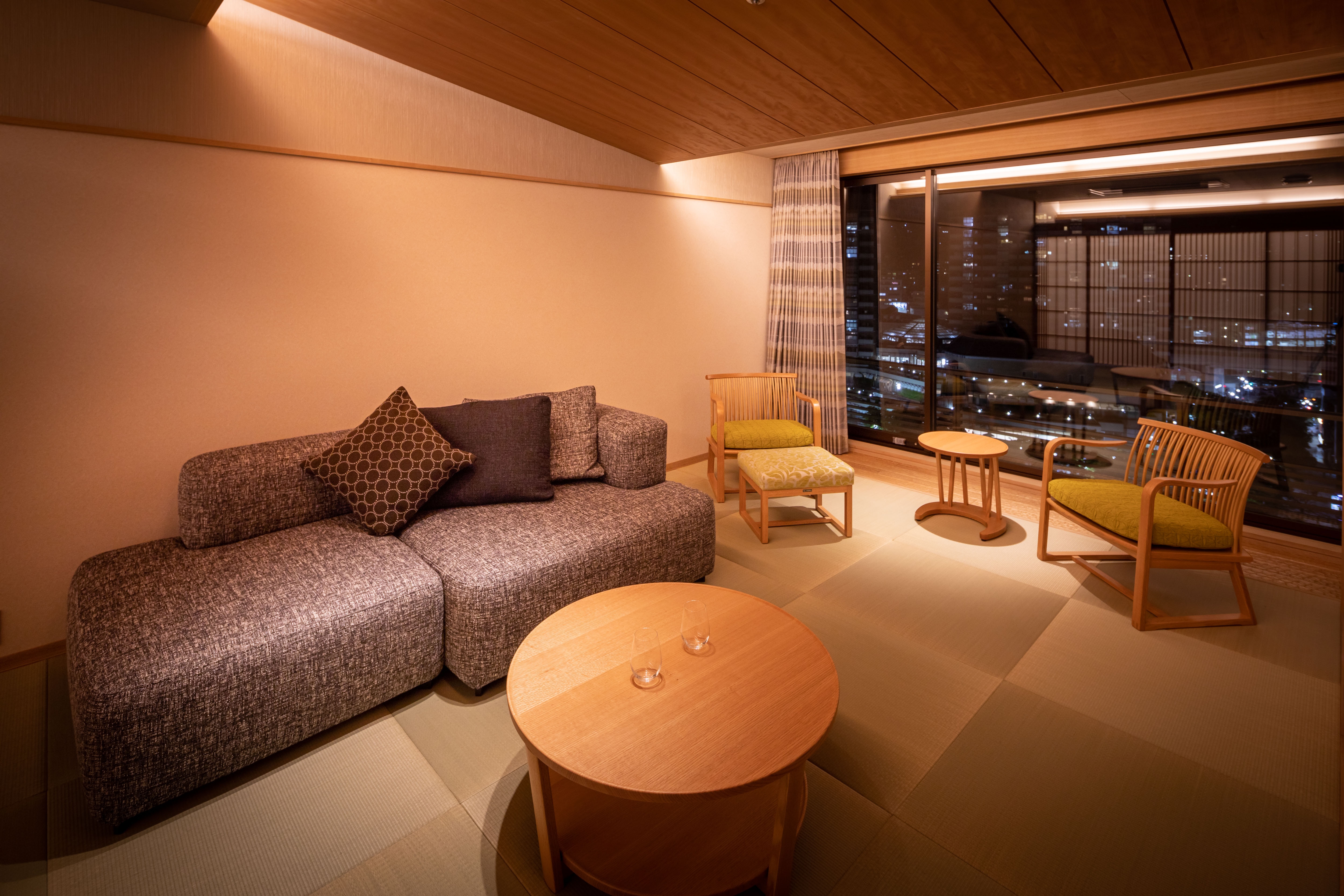 [Suite with view bath (semi-open-air bath)] Nadeshiko 54m2/River side