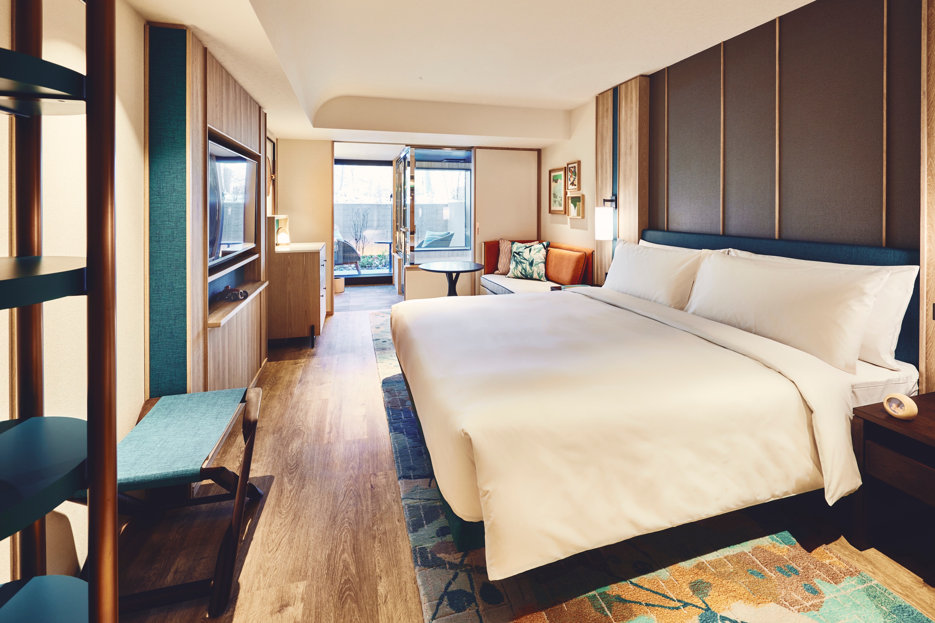 Standard King Private Garden