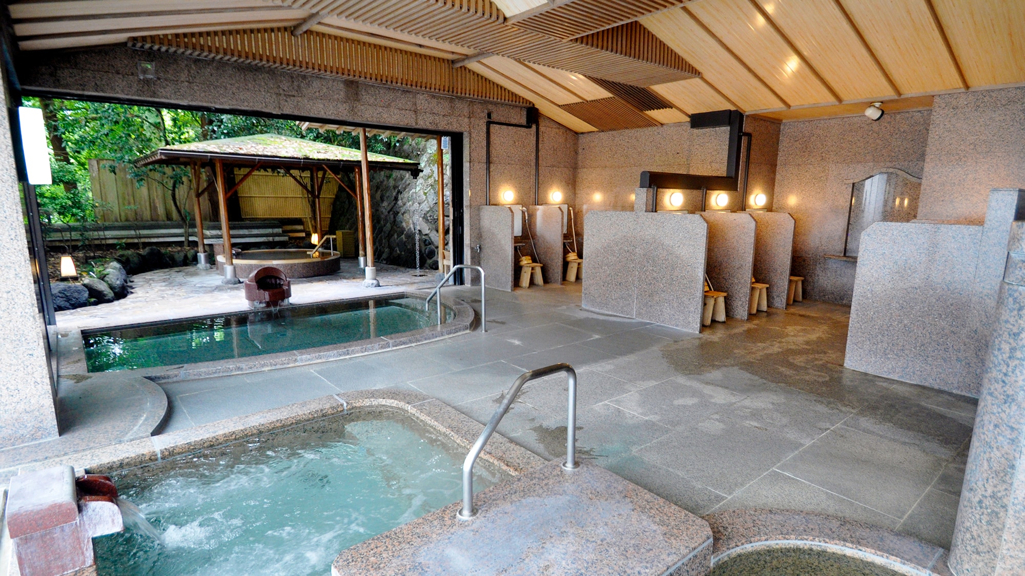 "Uchiyu" Ladies' large communal bath