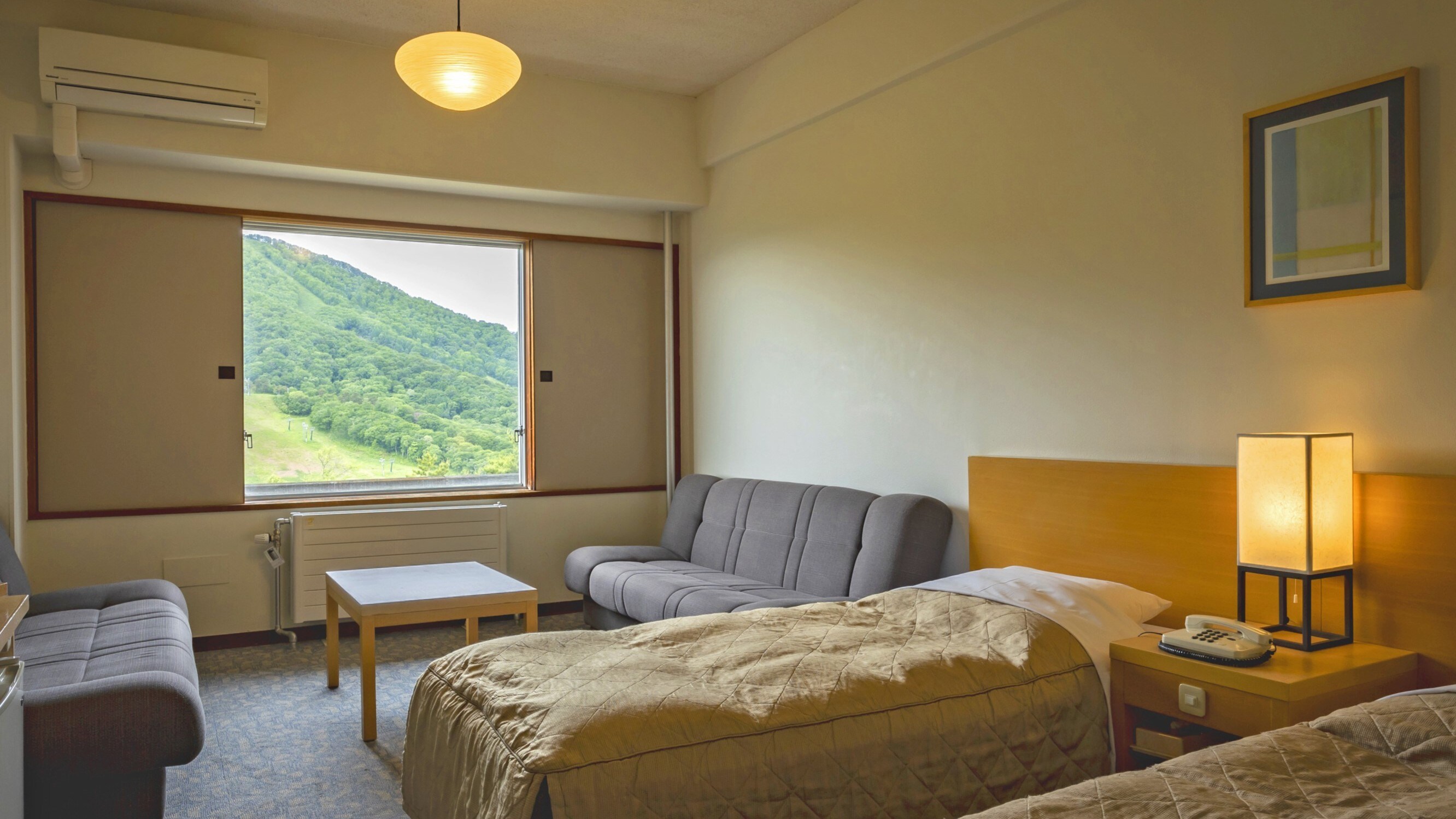 [Bangunan utama] Kamar bergaya barat