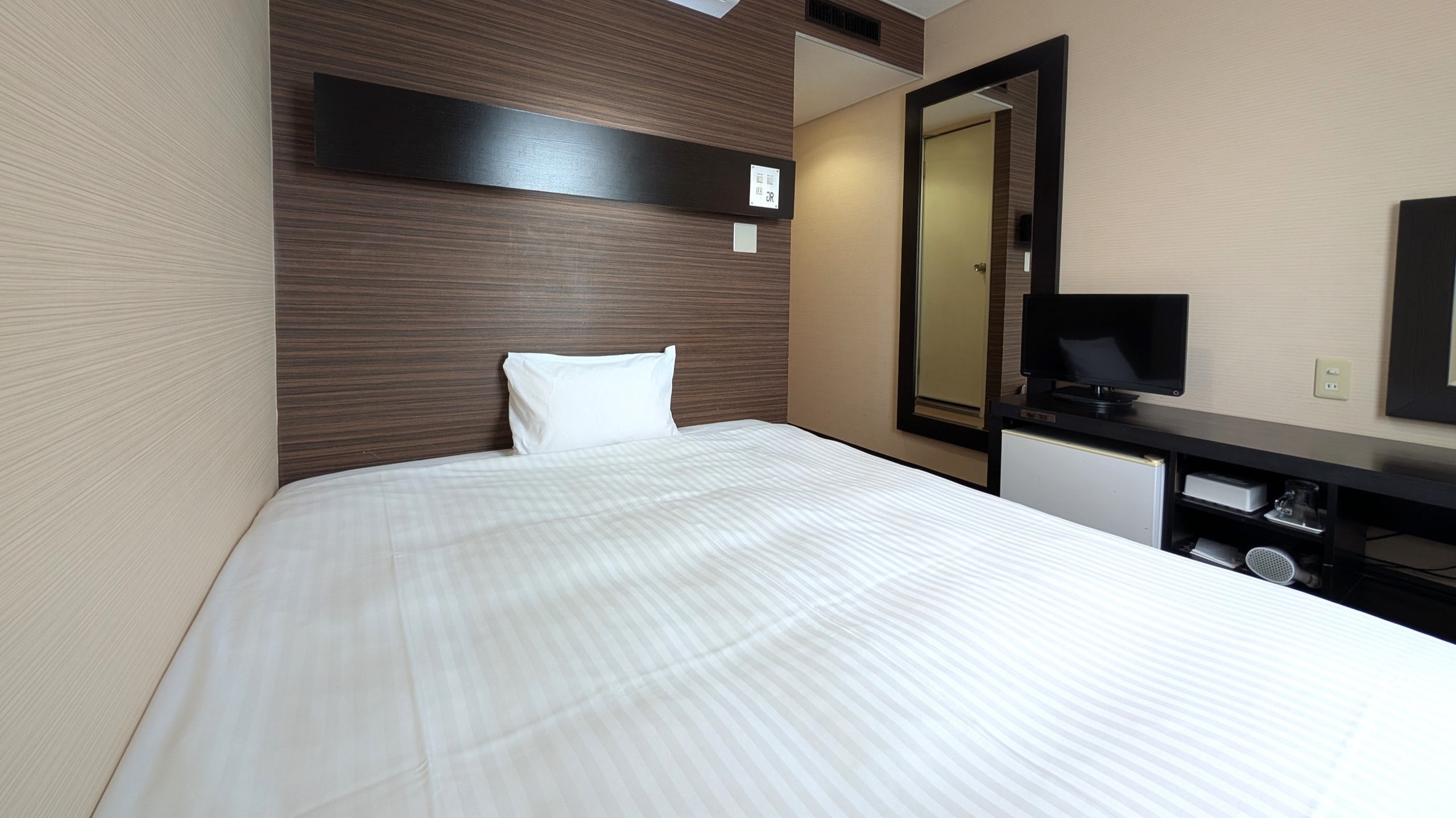 Single JM [160cm Queen Bed, 13 ㎡, Raised Platform Type]