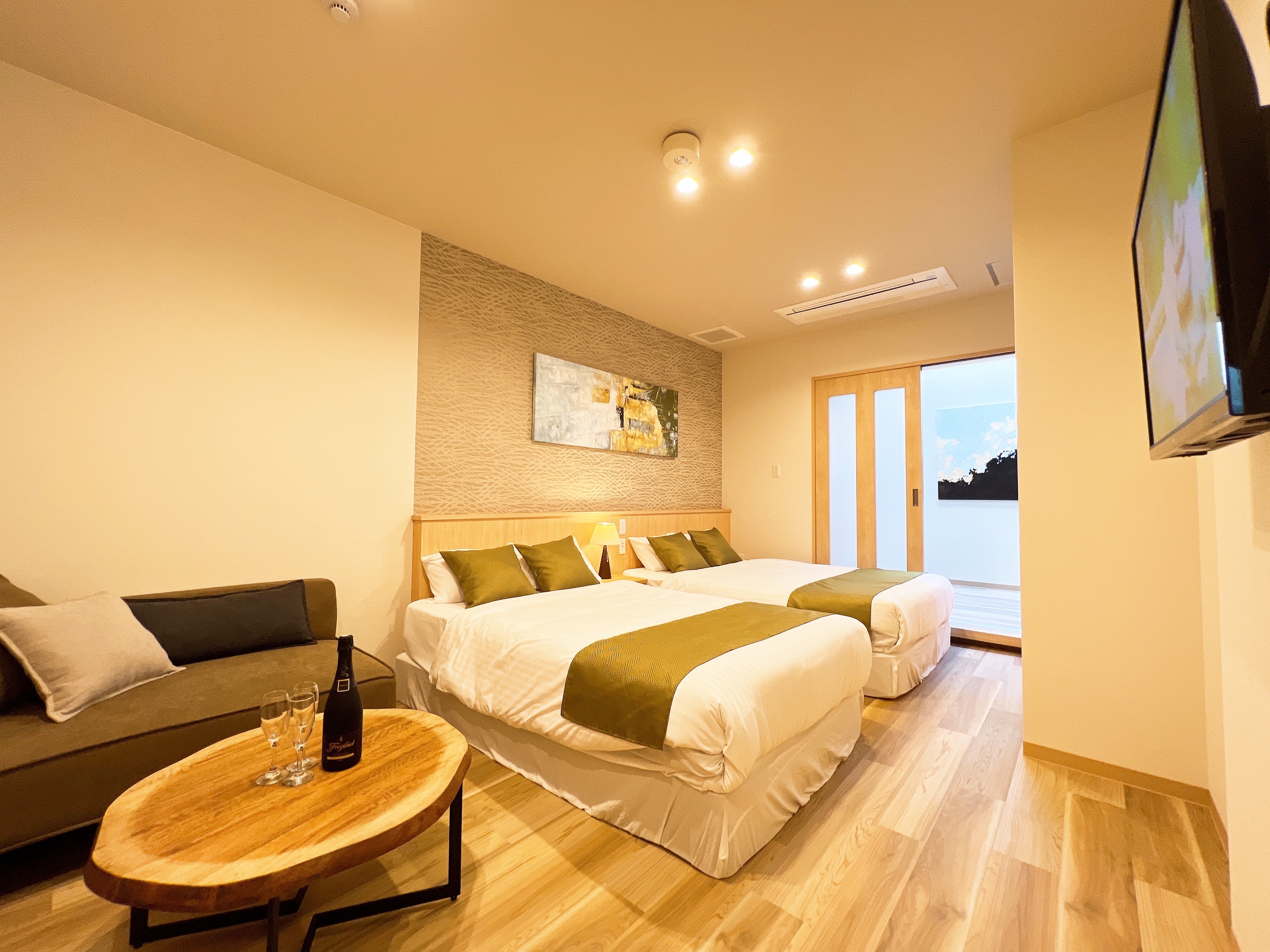 Room 102