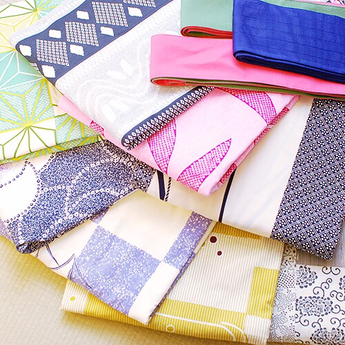 選擇你喜歡的浴衣顏色♪