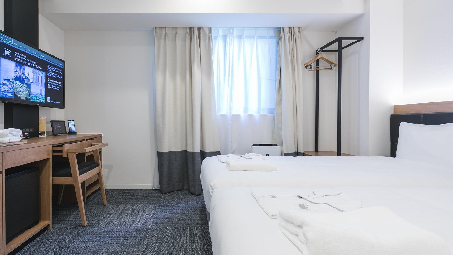 Nikmati tidur malam yang nyaman di tempat tidur original yang menggunakan teknologi unik French Bed.