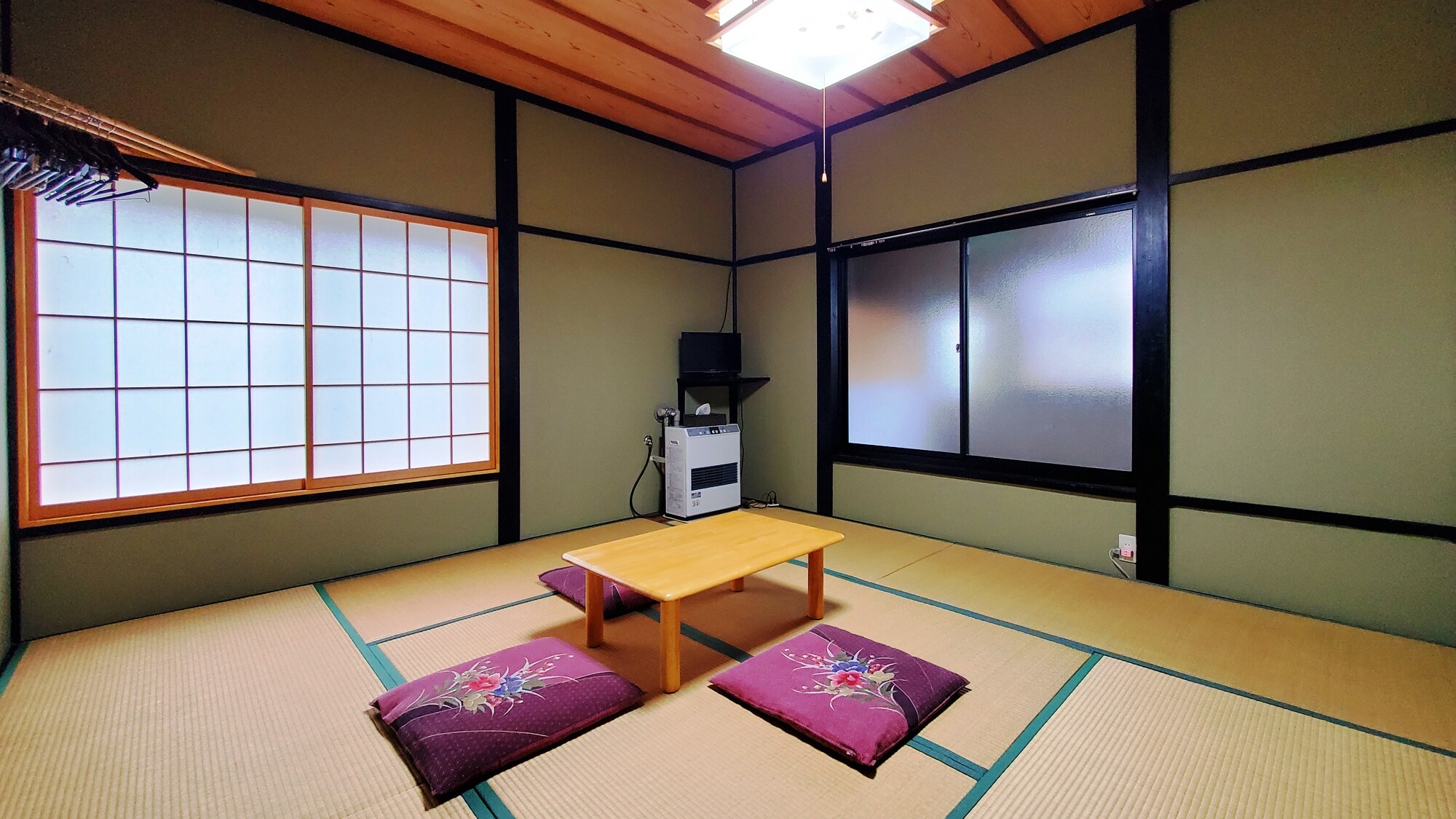 Kamar bergaya Jepang (8 tikar tatami)