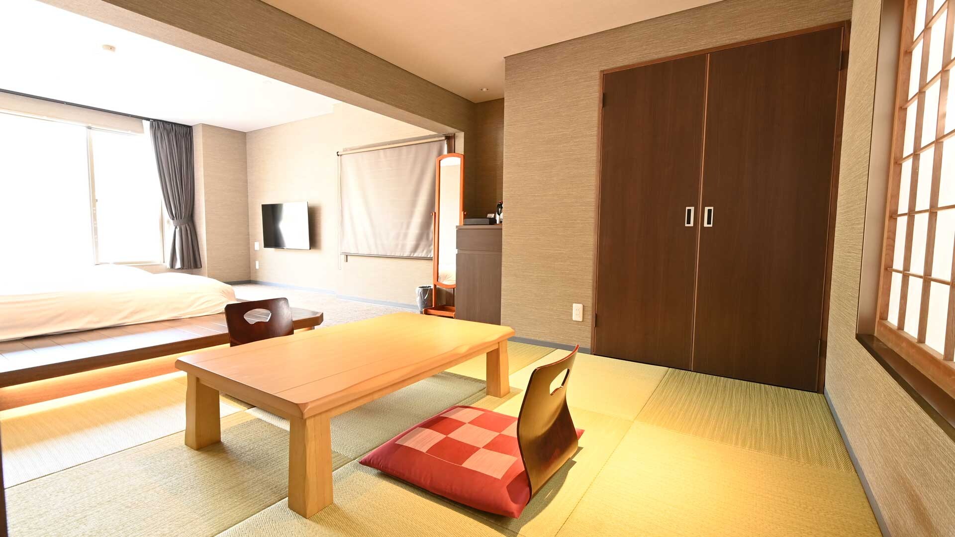 Phòng kiểu Nhật có bồn tắm bán lộ thiên [Tsubaki no Ma]