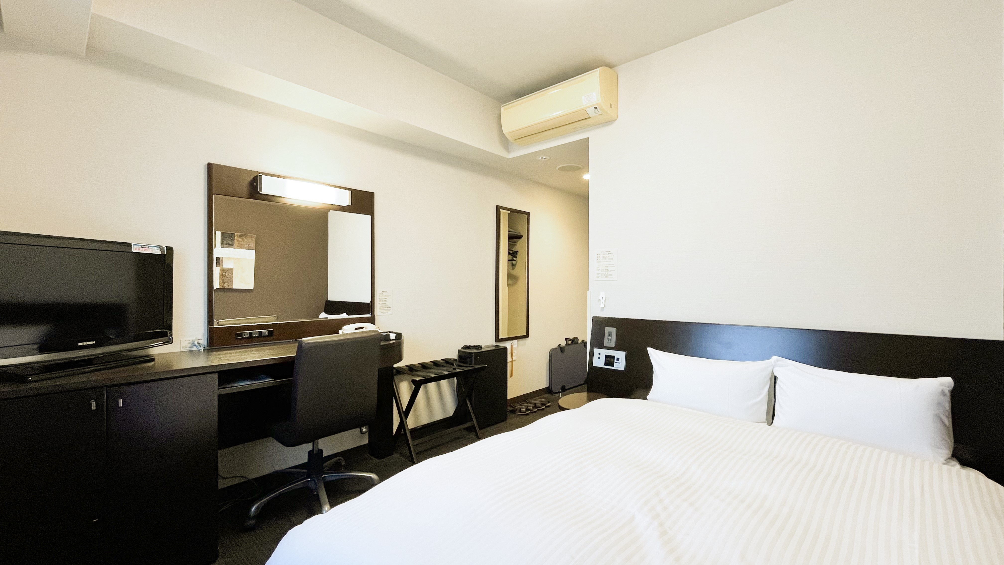 Kamar Semi-Double Nyaman