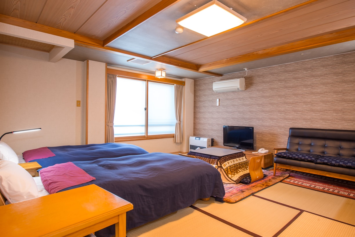 Guest room Komakusa: Kotatsu image