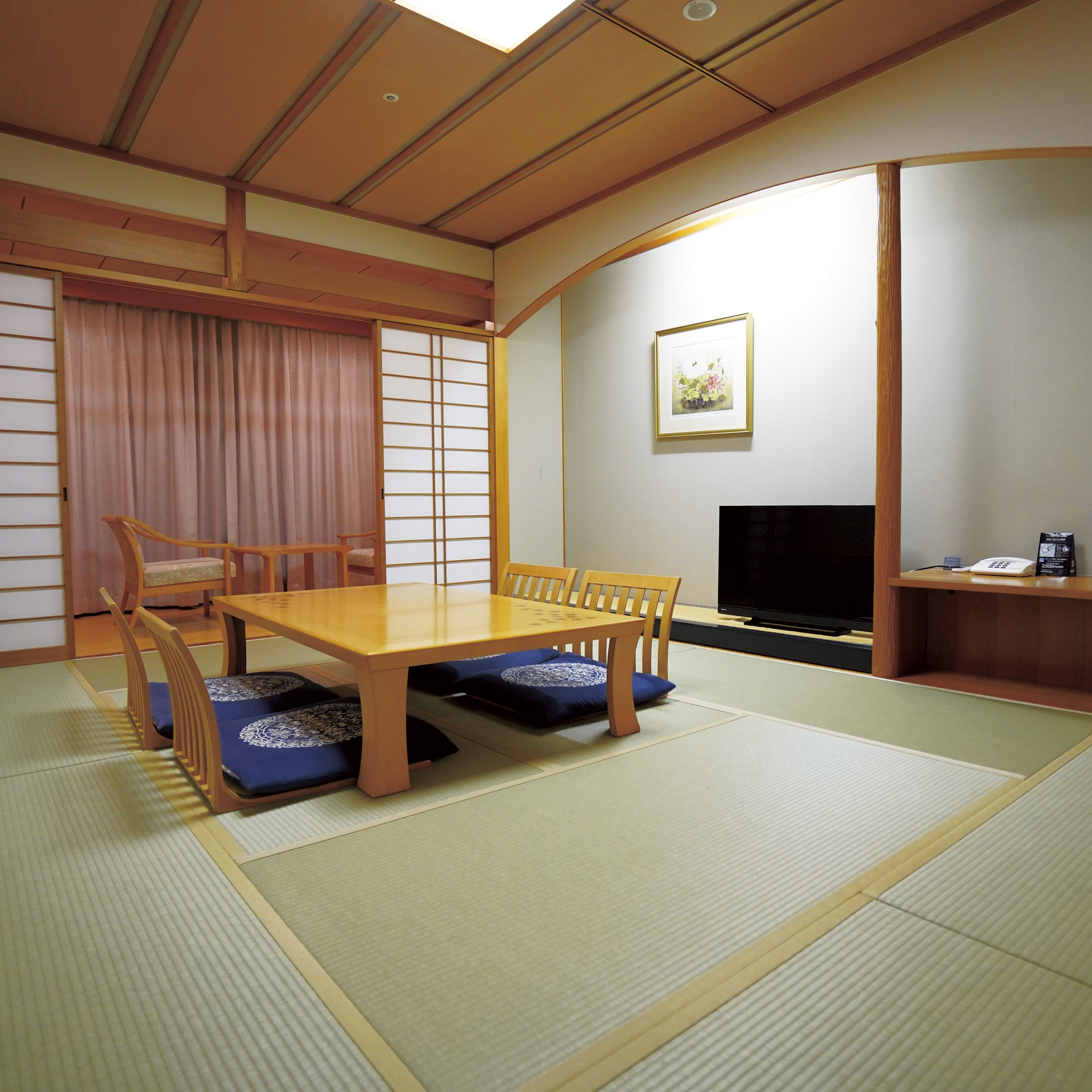 [Japanese-style room]