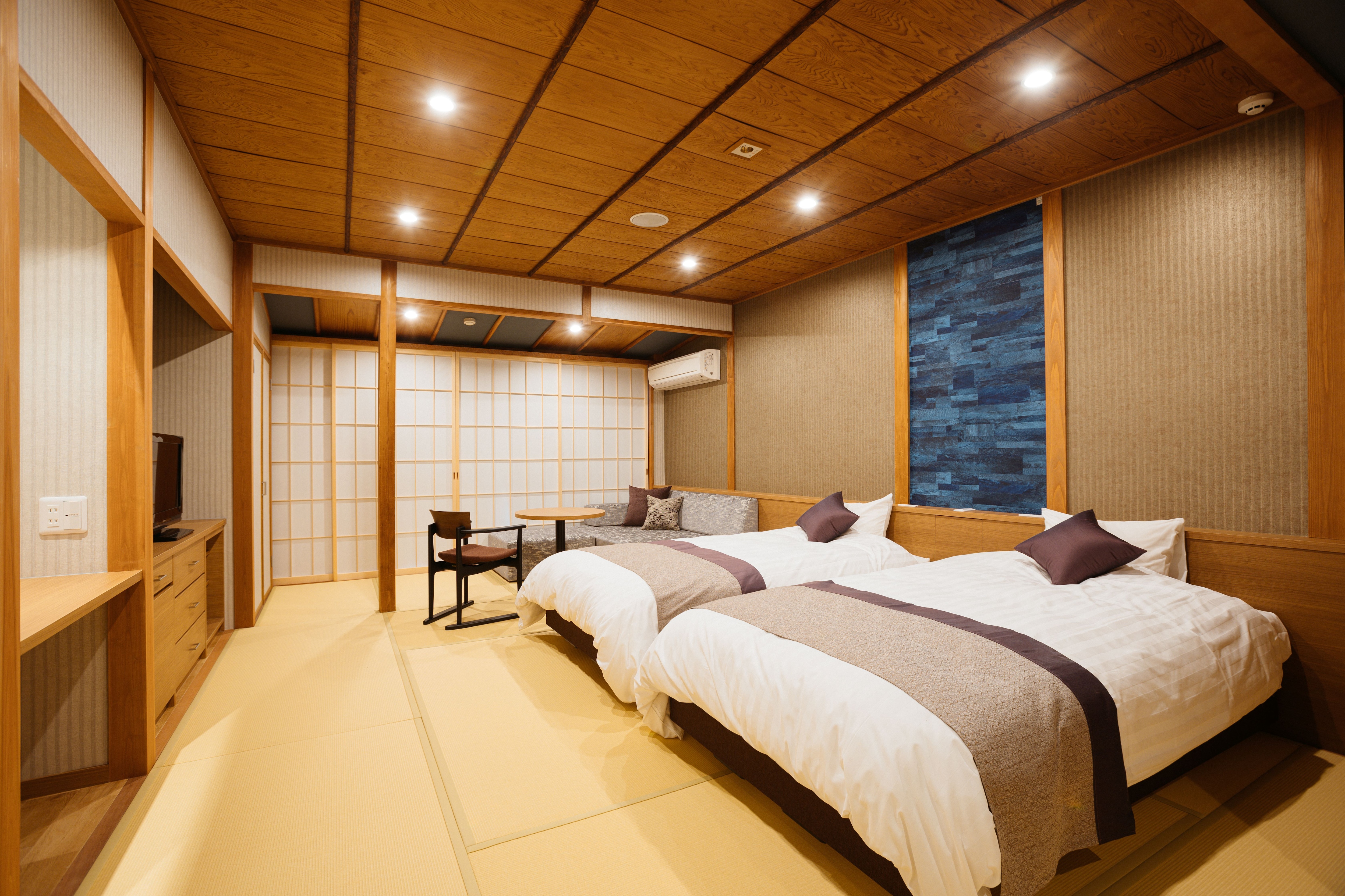 Main building Japanese-style room with bed
