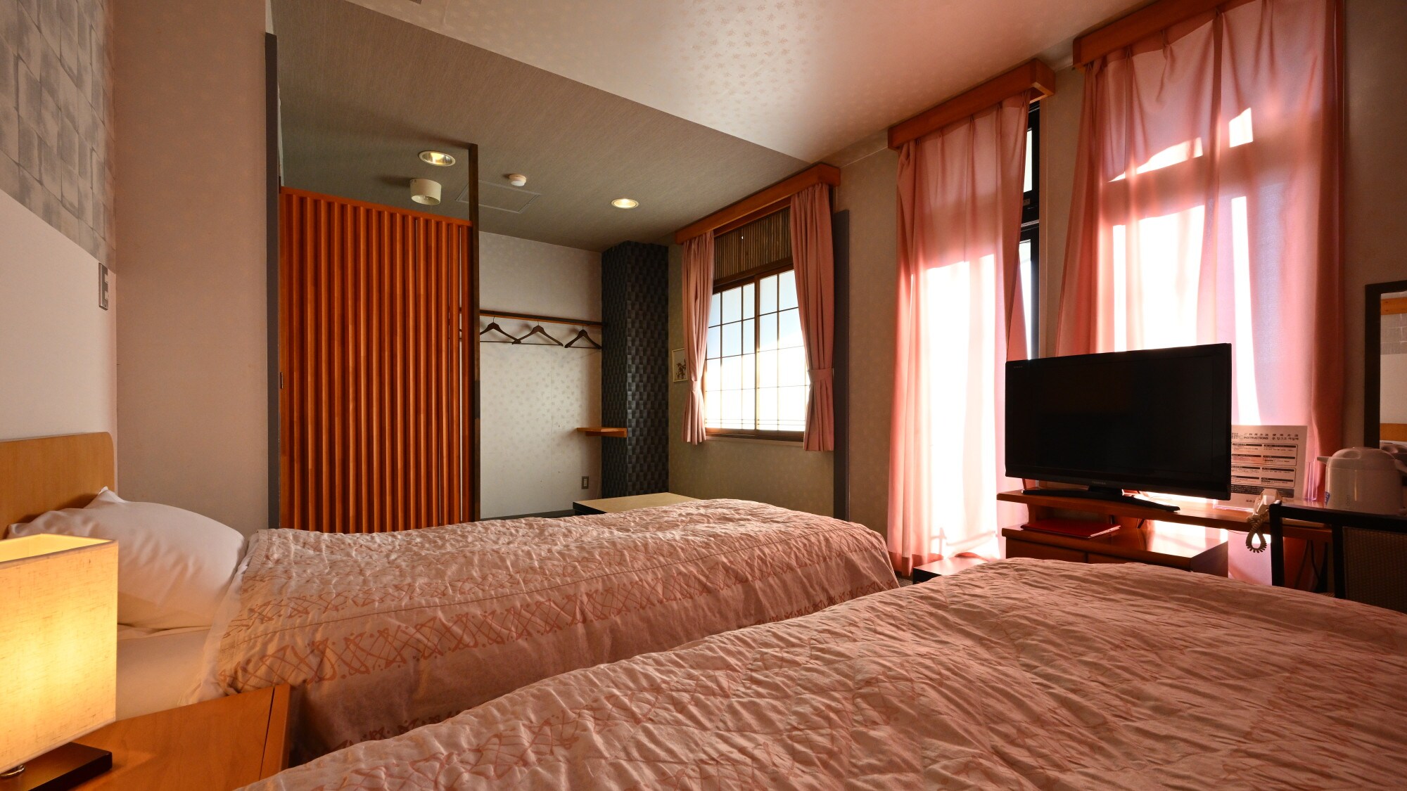 Japanese-Western style room