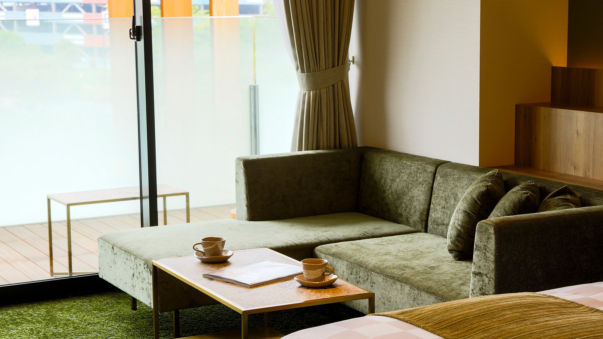 [Suite Room] [Image]
