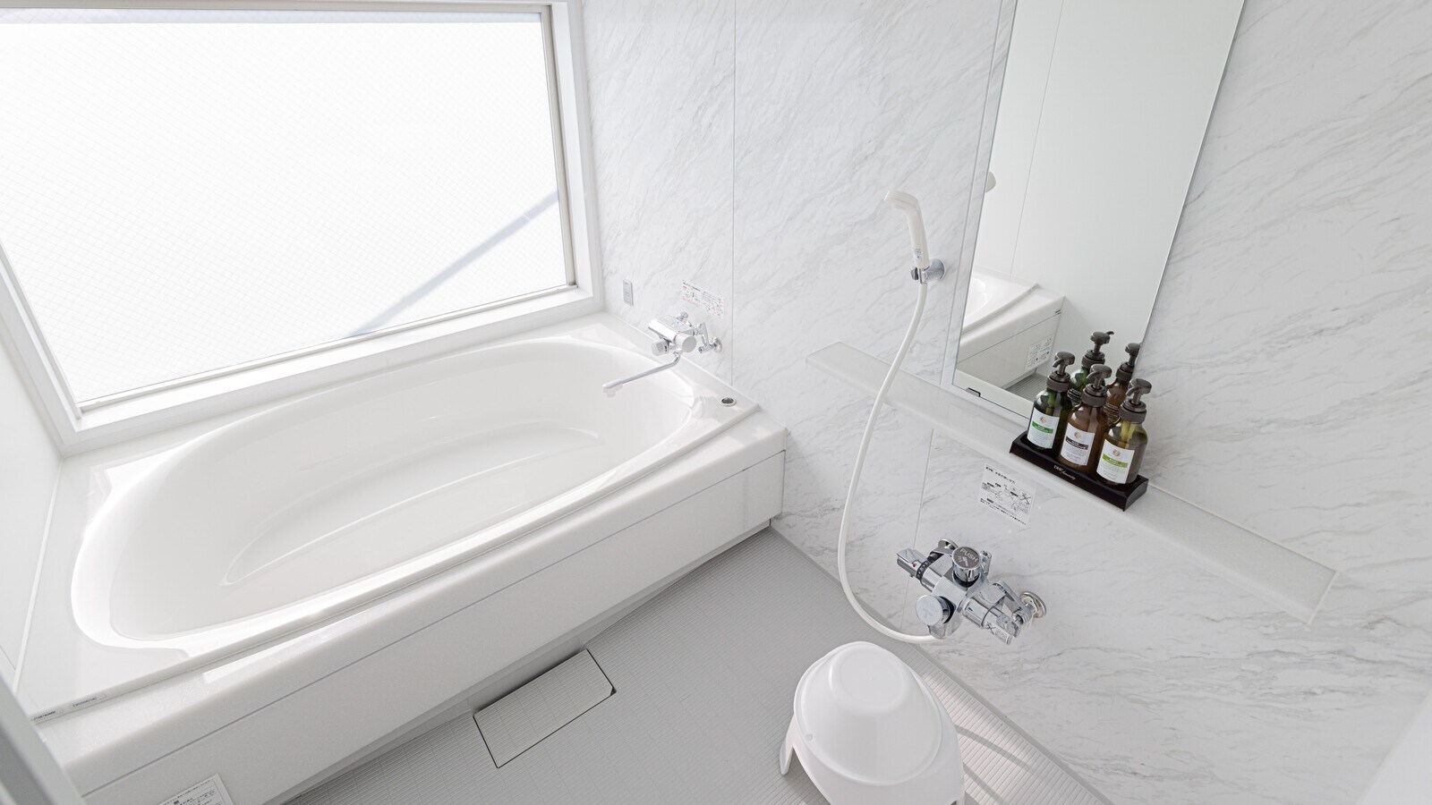 <Room 301 Fuji> Bathroom