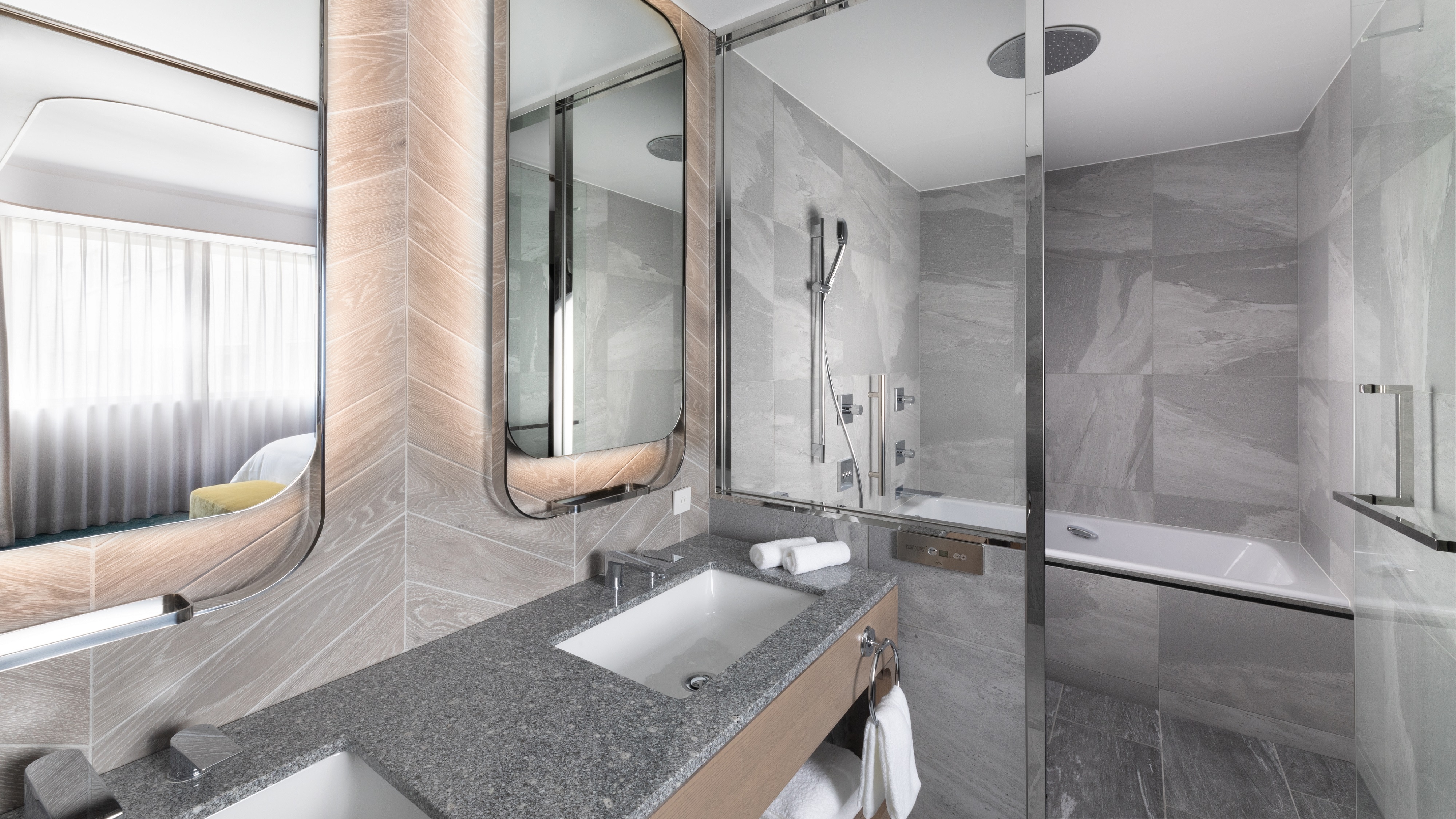 image of junior suite room