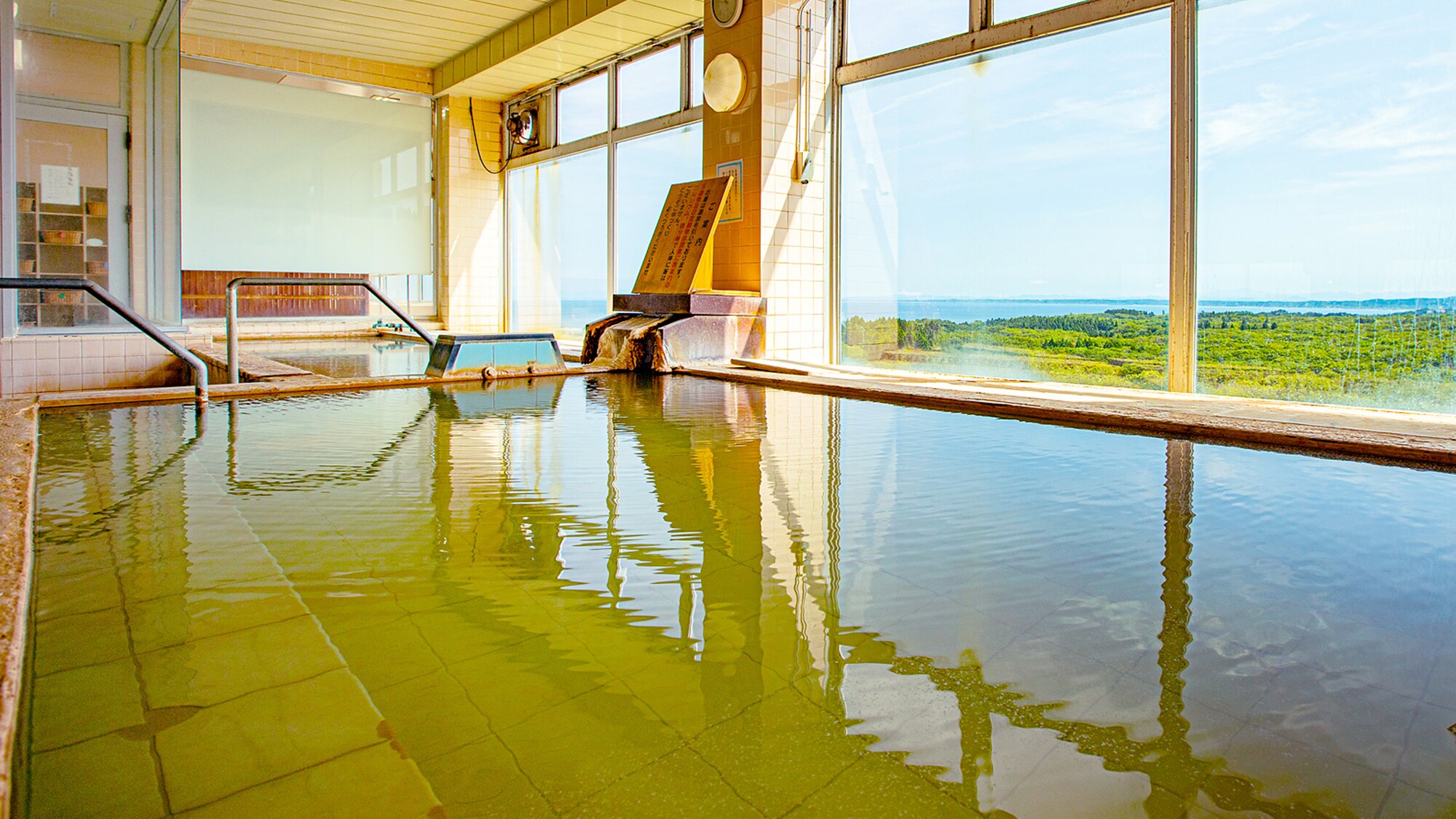 Main building 8th floor observation bath "Manten no Yu"