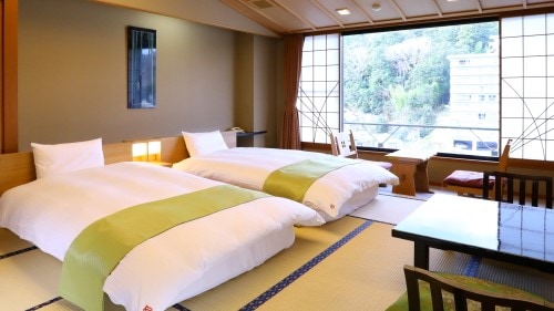 [Kamar bergaya Jepang 10 tikar tatami (2-4 orang)] Hingga 4 orang dapat diakomodasi dengan meletakkan kasur di samping 2 tempat tidur bergaya Jepang.