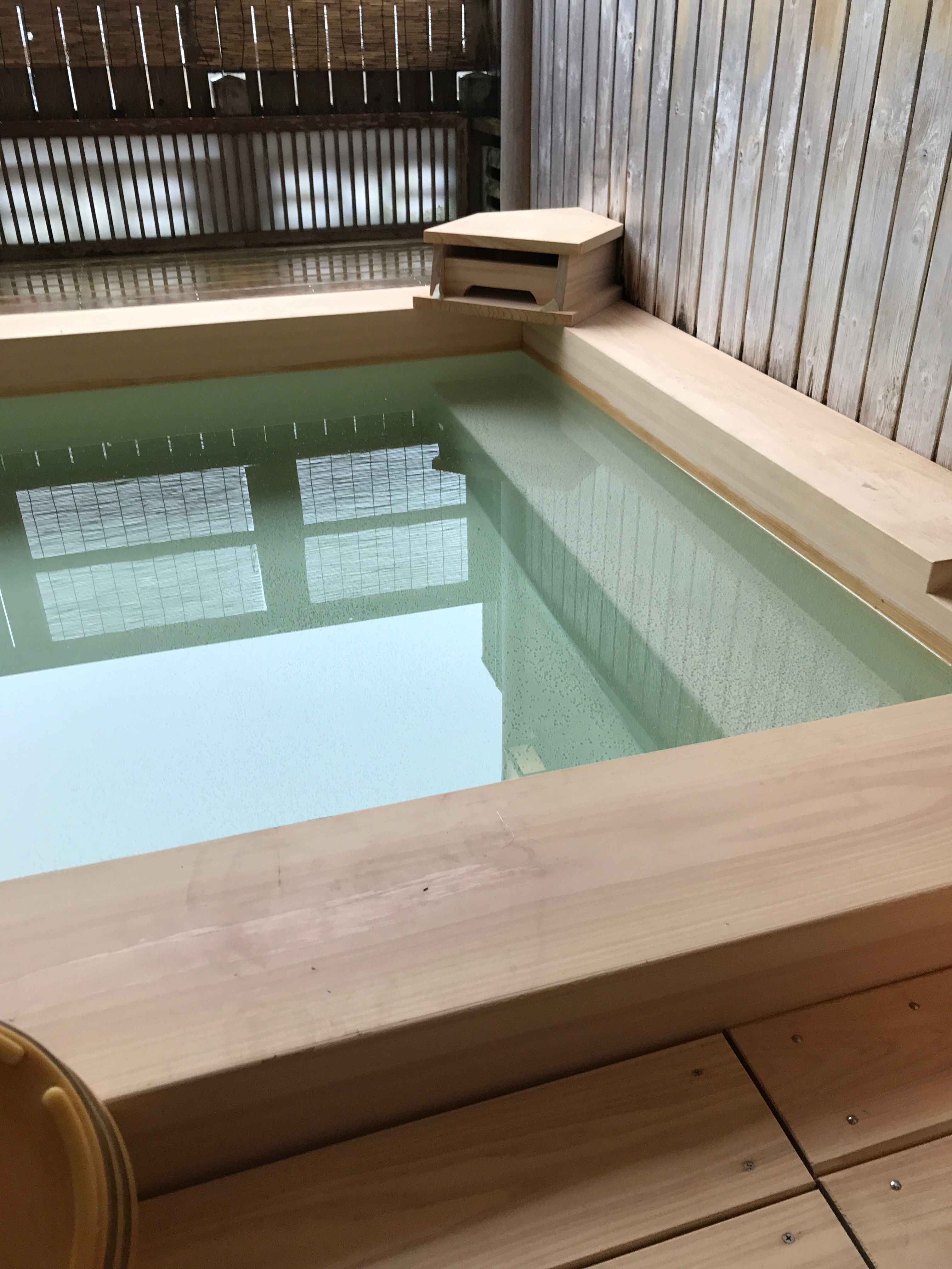 2017: The women's open-air observation bath, Kamachi bathtub, has been newly installed.