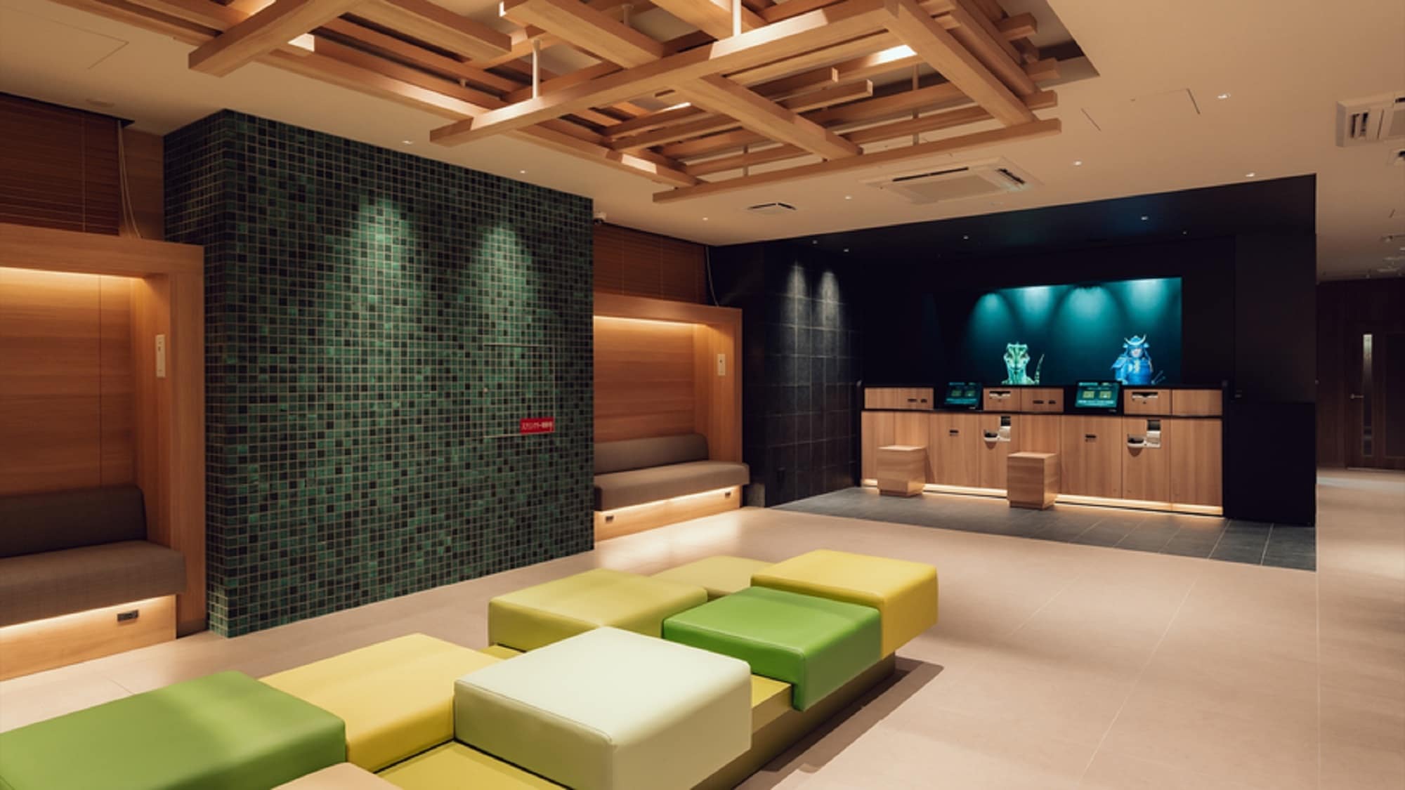 可以感受到木頭溫暖的大廳