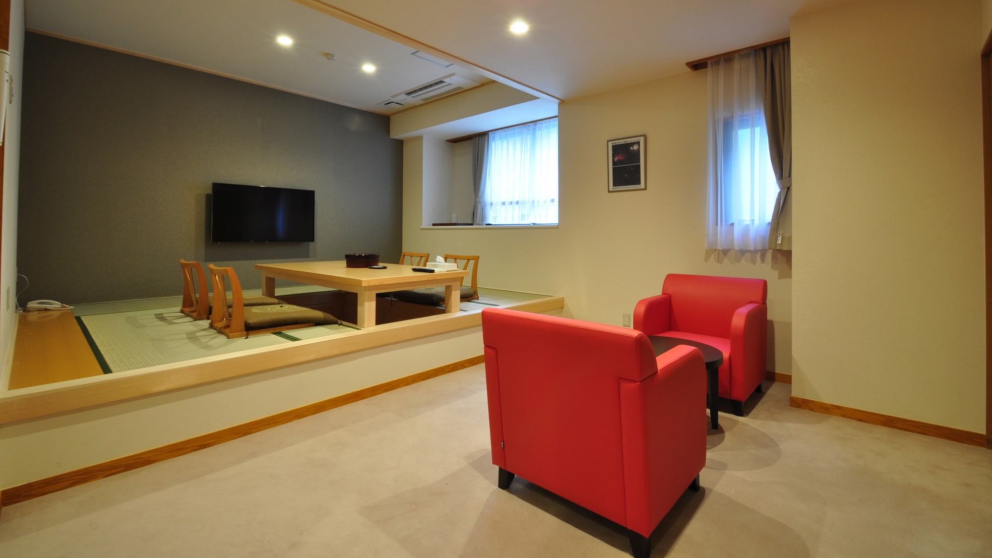 [Guest Room] Suite Room: Please relax and unwind