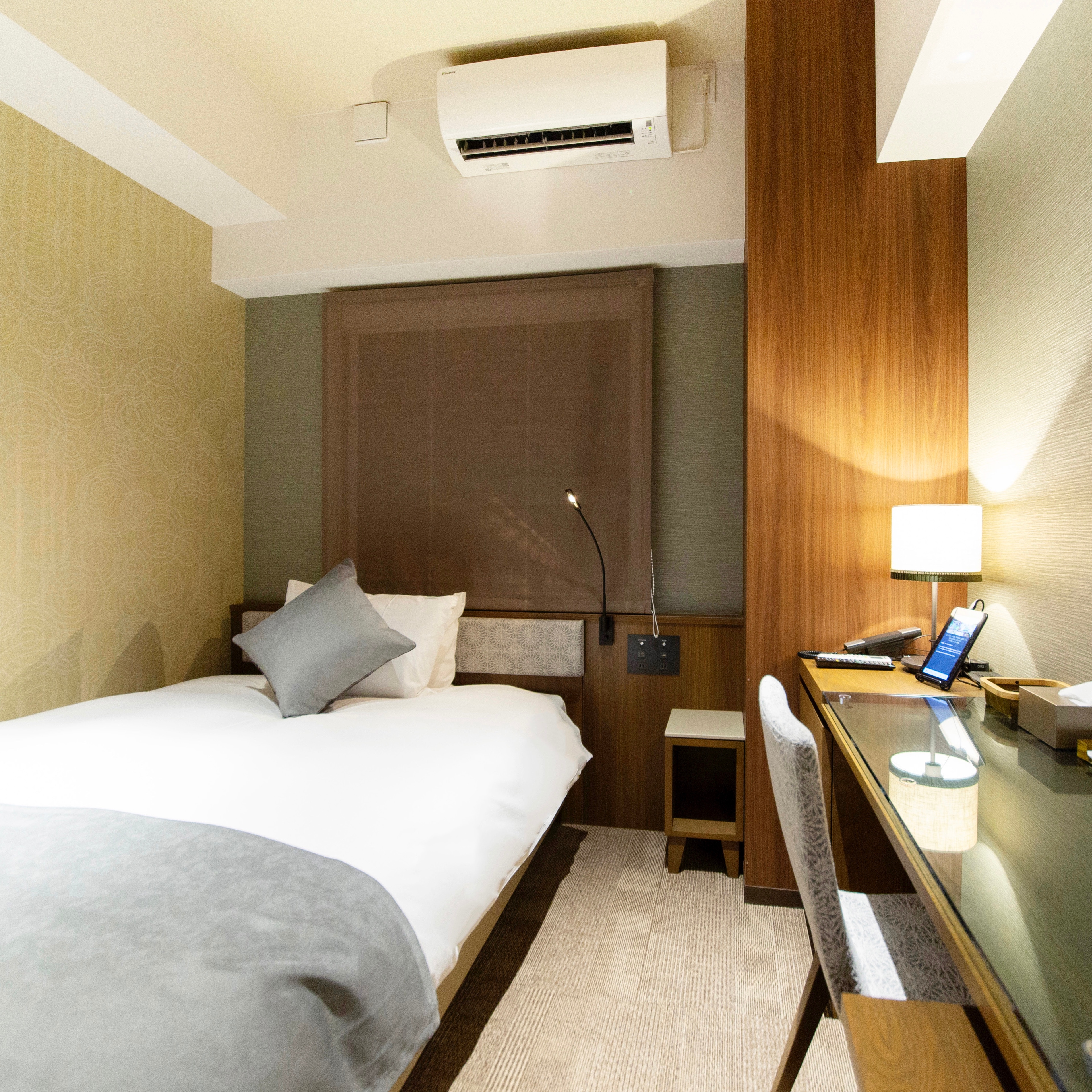 [Rooms] Double rooms with wifi in all rooms! Recommended for businessmen and traveling alone ♪