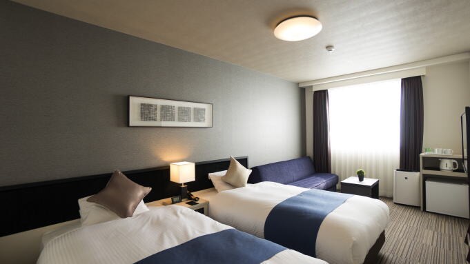 Moderate twin (accommodates up to 3 people!)