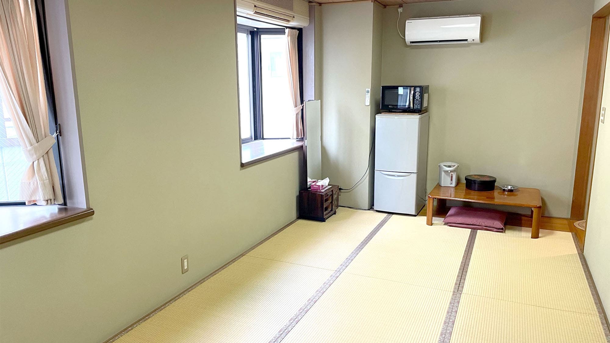 ・ [ตัวอย่างห้องพัก] ห้องสไตล์ญี่ปุ่น 9 เสื่อทาทามิ