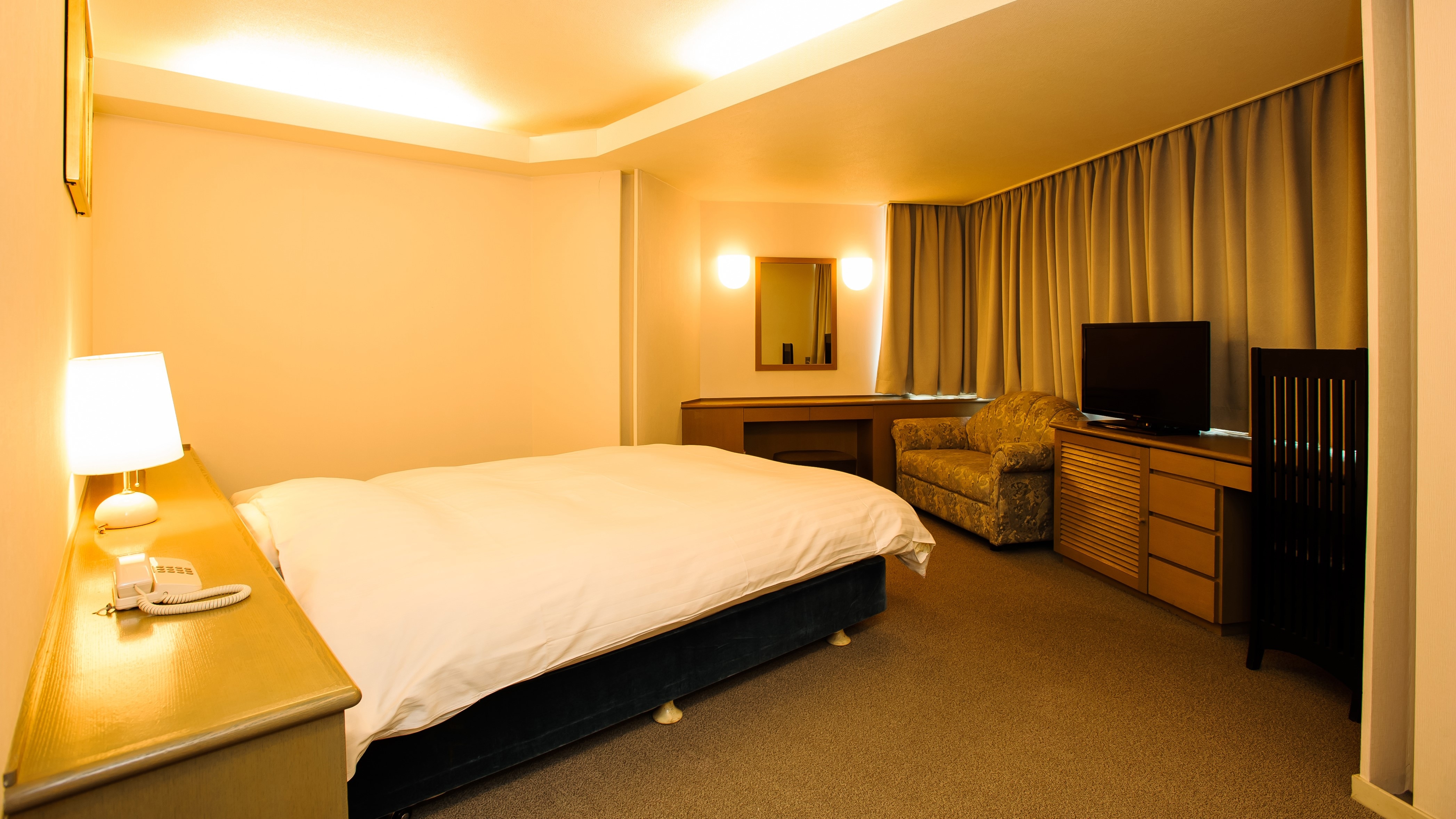 Resort single