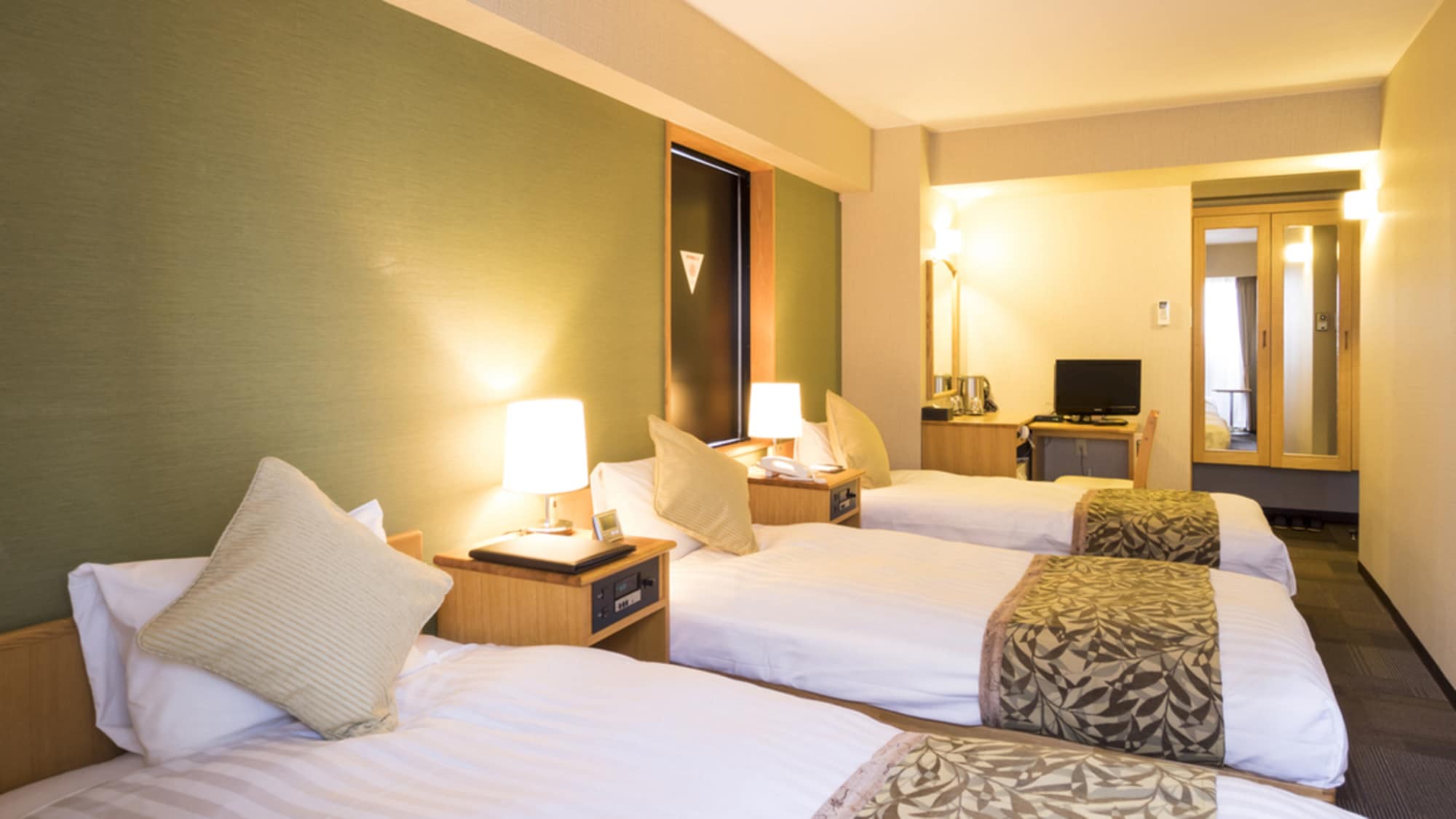 Triple room (3 beds, 100cm wide)