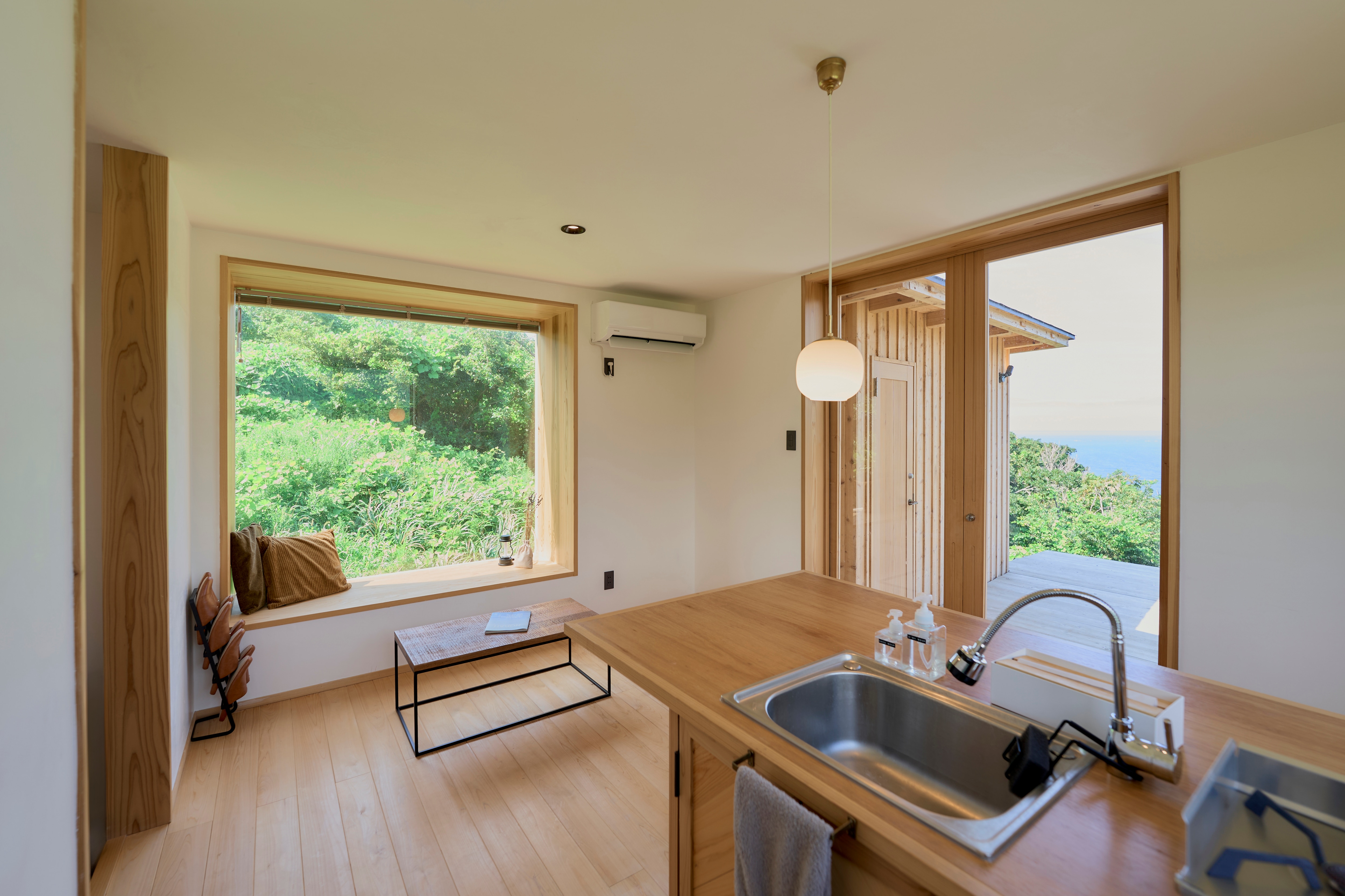Hut -roof-