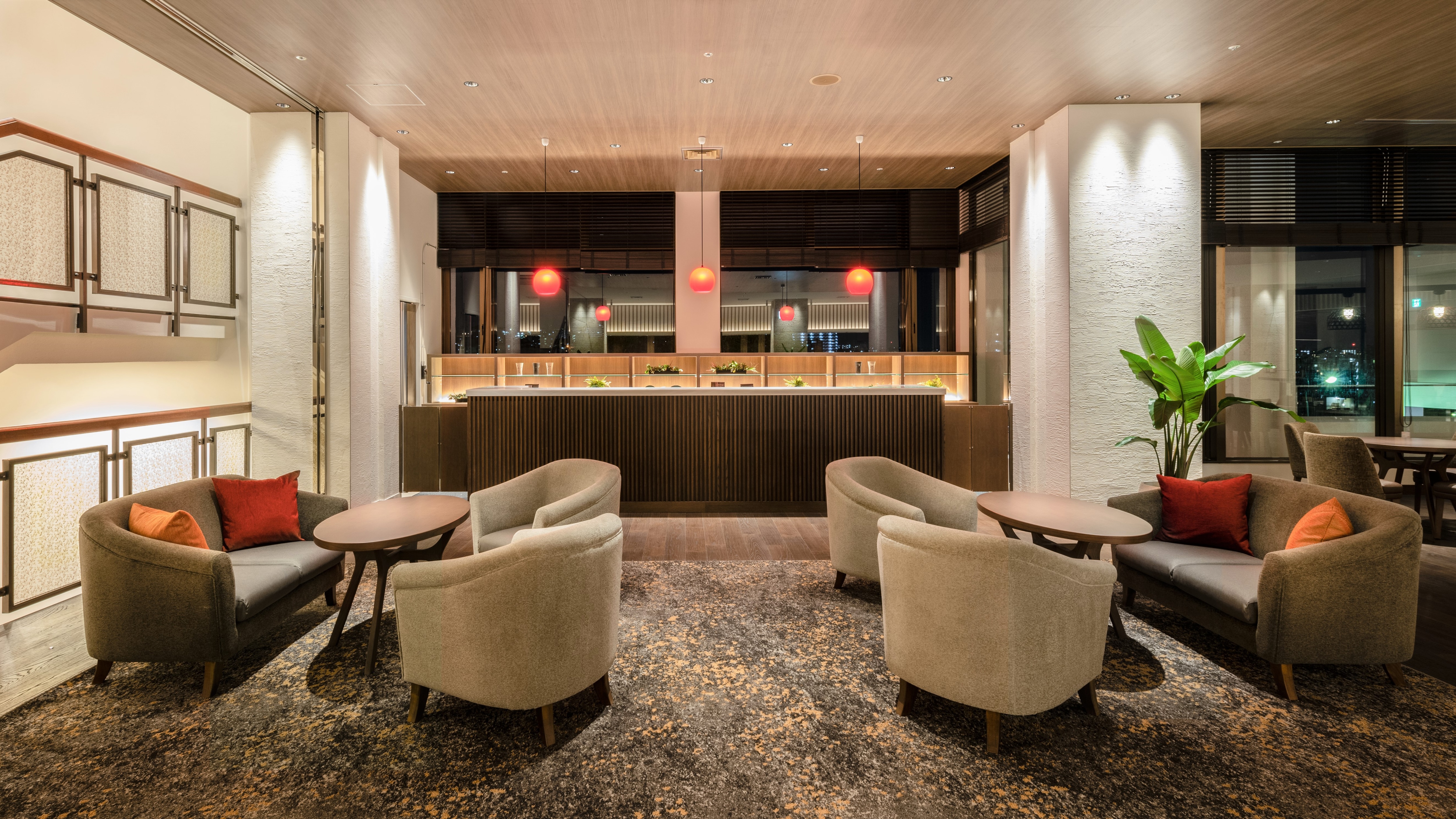 [GOURMET BAR] Enjoy a relaxing time in an atmospheric space.