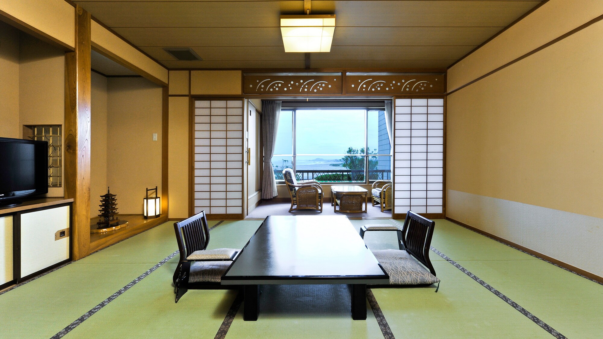 濱之屋形 06 型