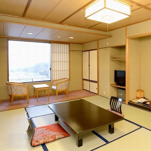 [Relaxing Standard] Japanese-style room with 10 tatami mats and next room (Non-smoking)