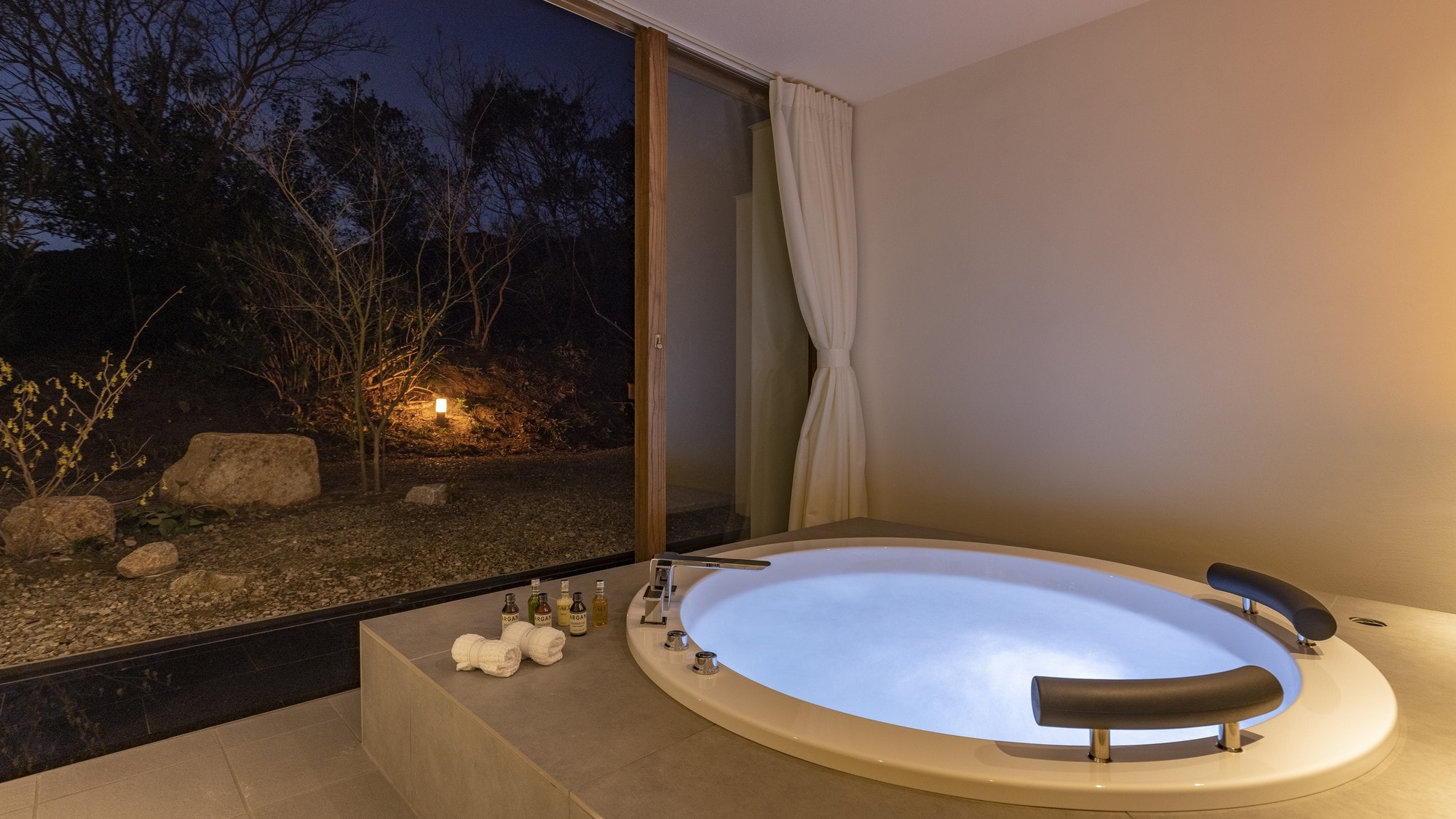 Vila Suite Bak Mandi Jet