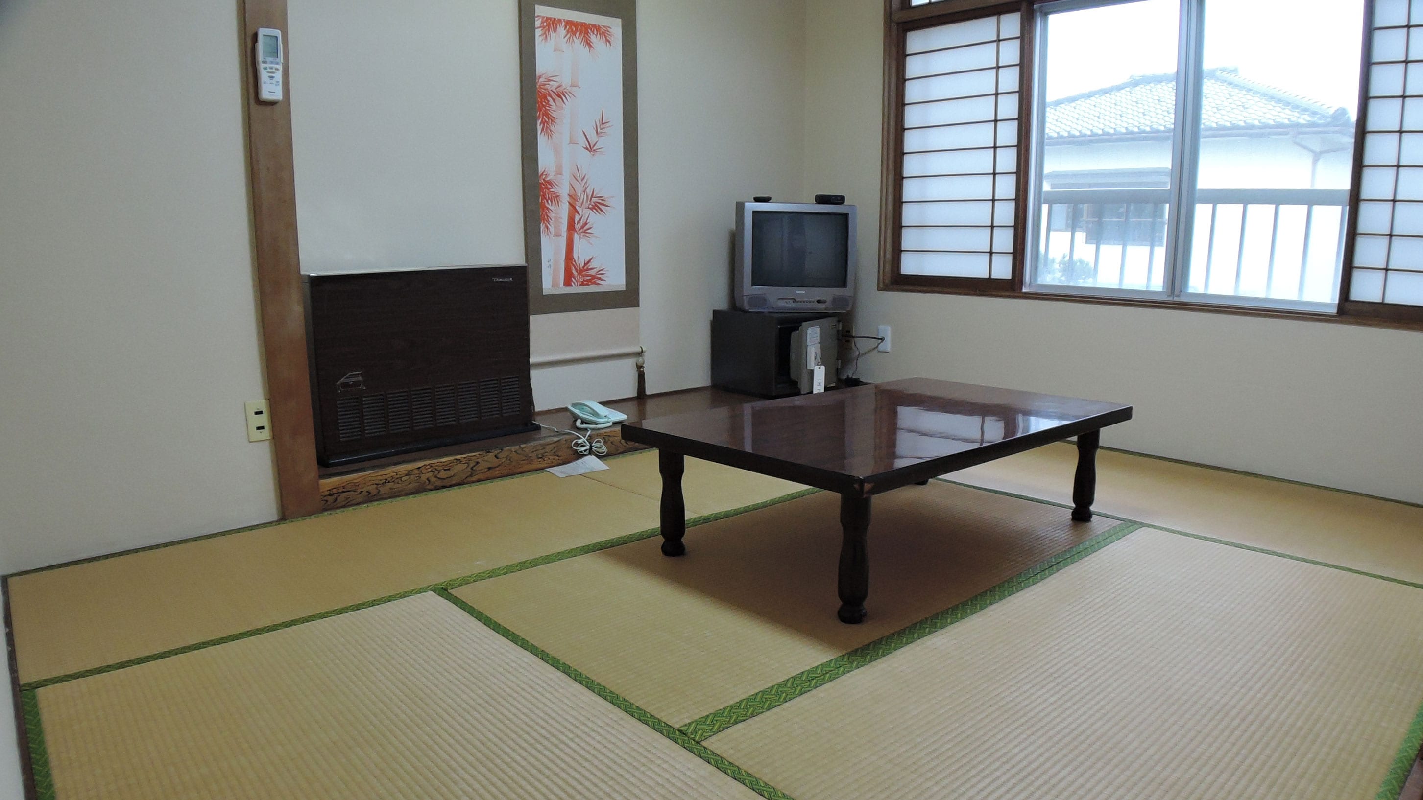 *[Guest room example] Relax while looking out at the sea (6 tatami mats)