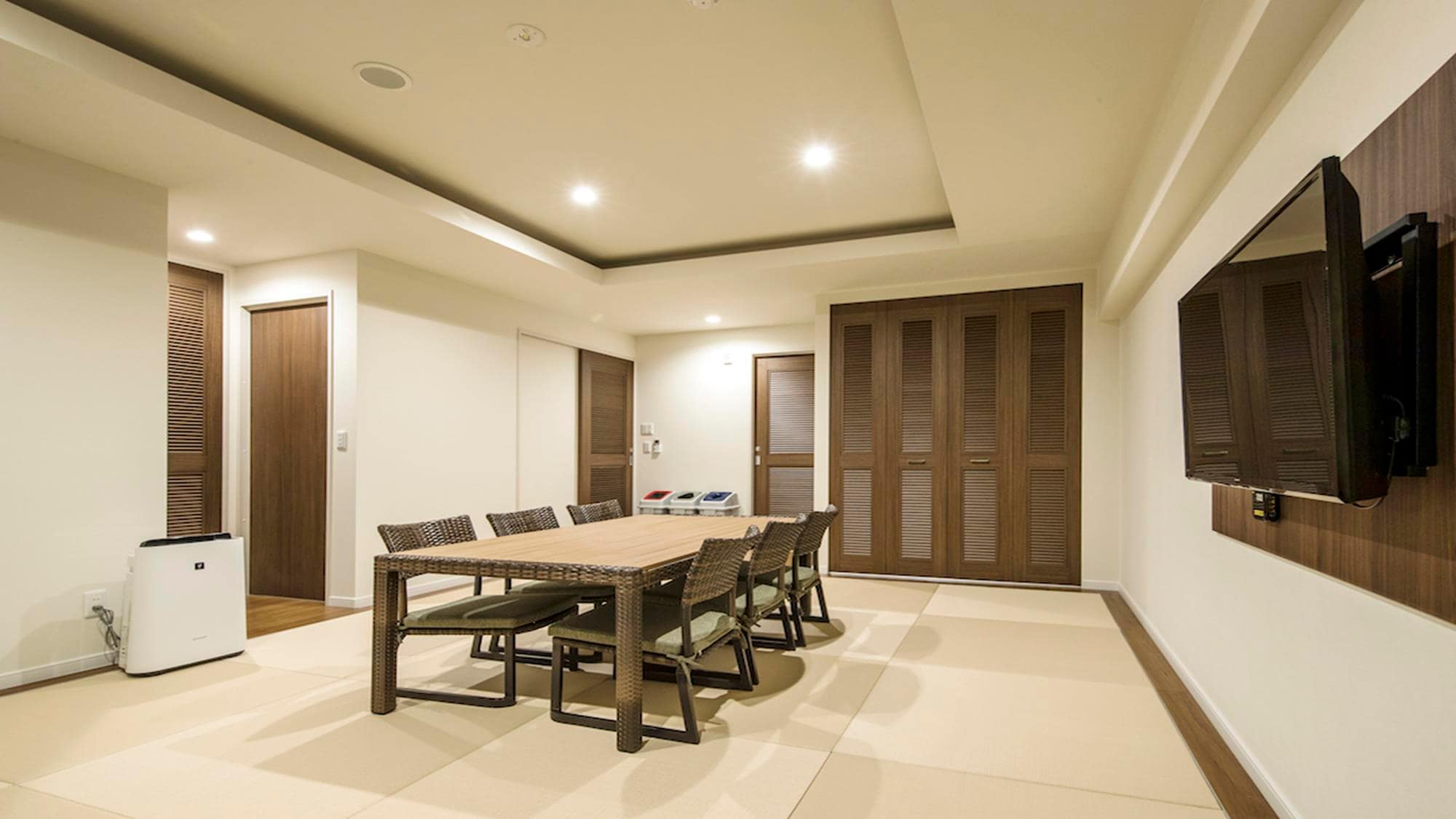 [Moderate barrier-free room] Living room and bedroom