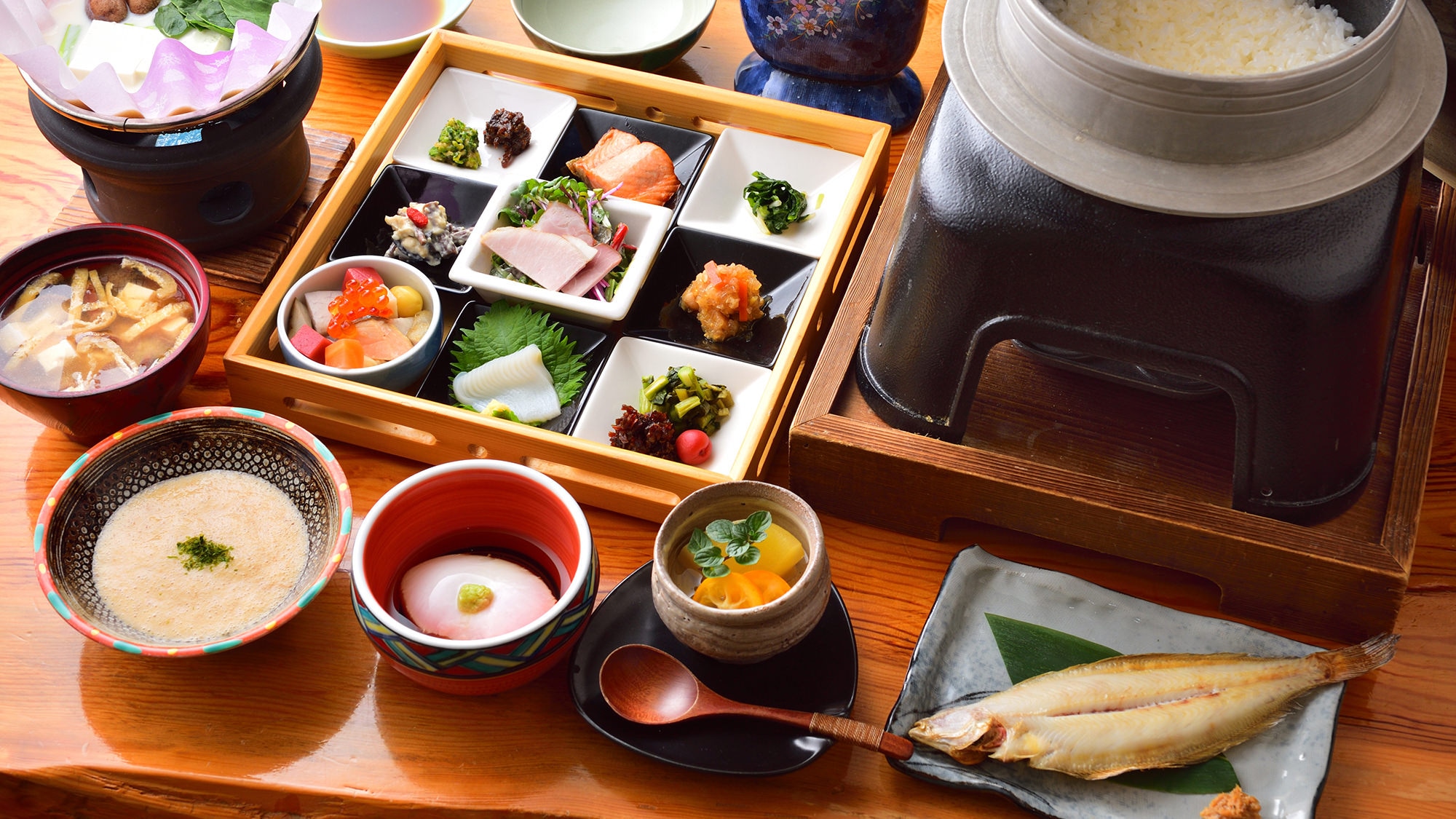 【저녁 식사 없이 아침 식사 포함 플랜】
