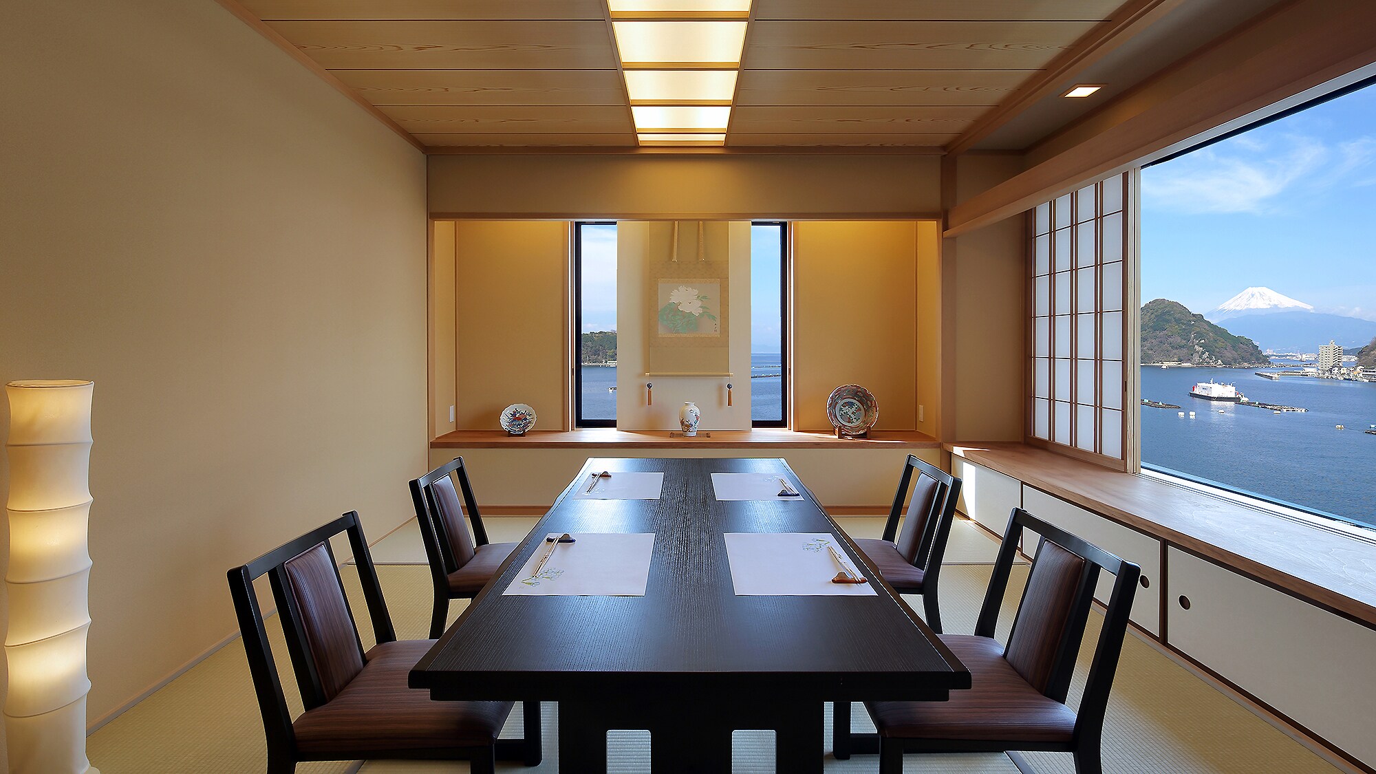[Restaurant district "Miyakoji"]