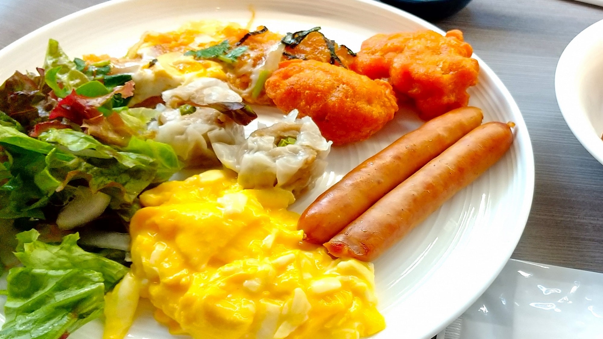 An example of a breakfast buffet