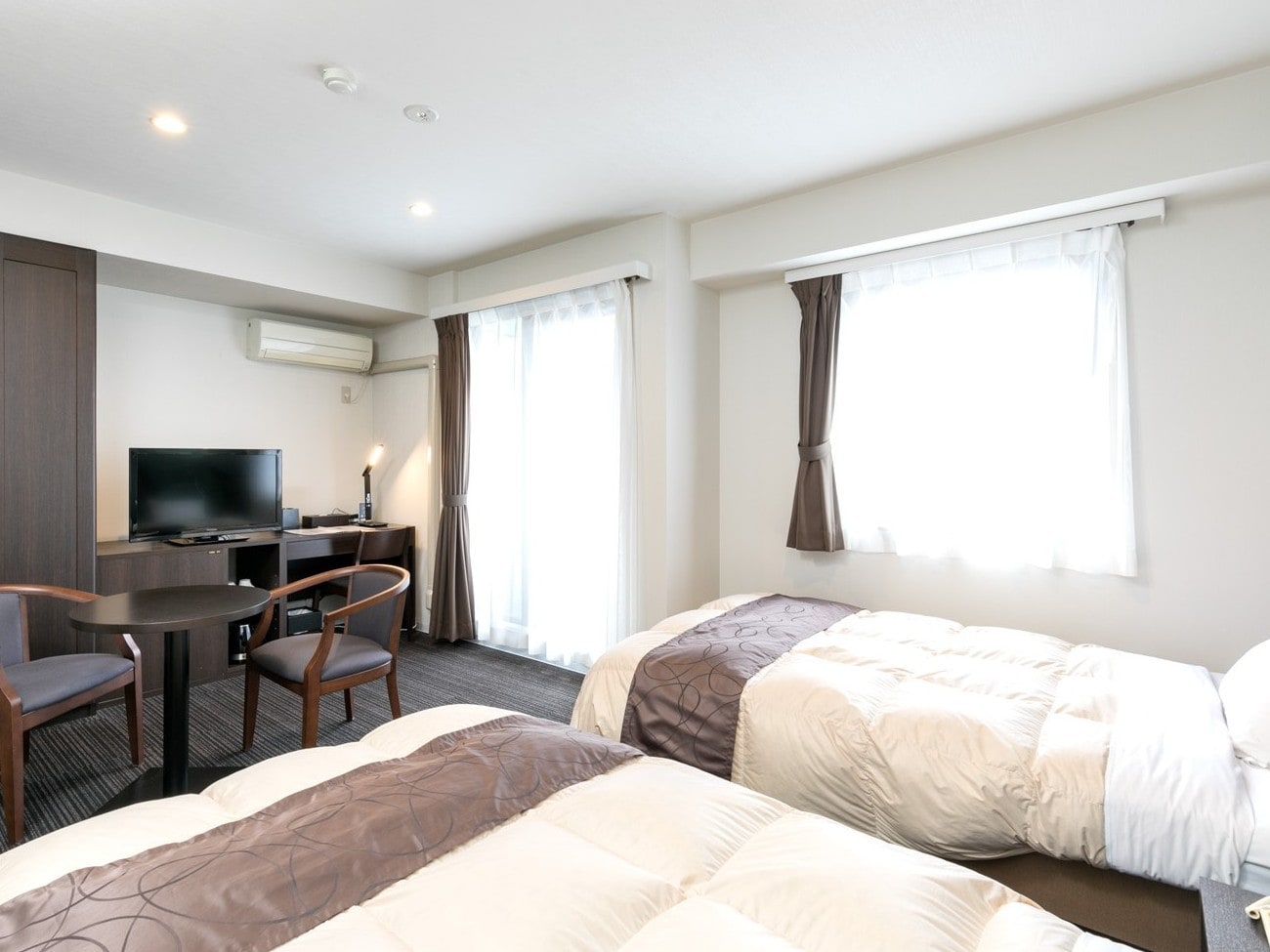 Premium Standard Twin Room
