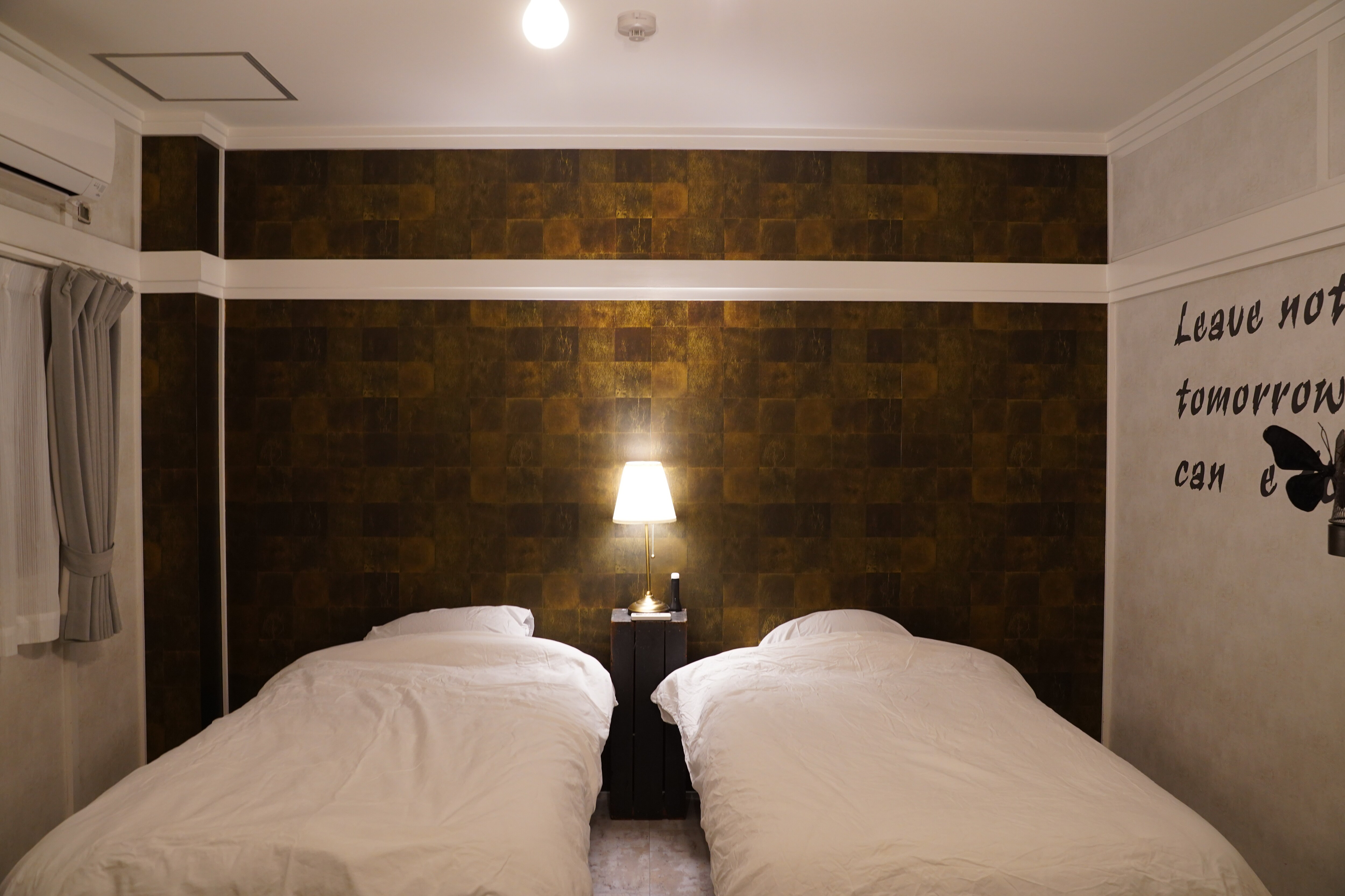 Twin Room (Room 203)