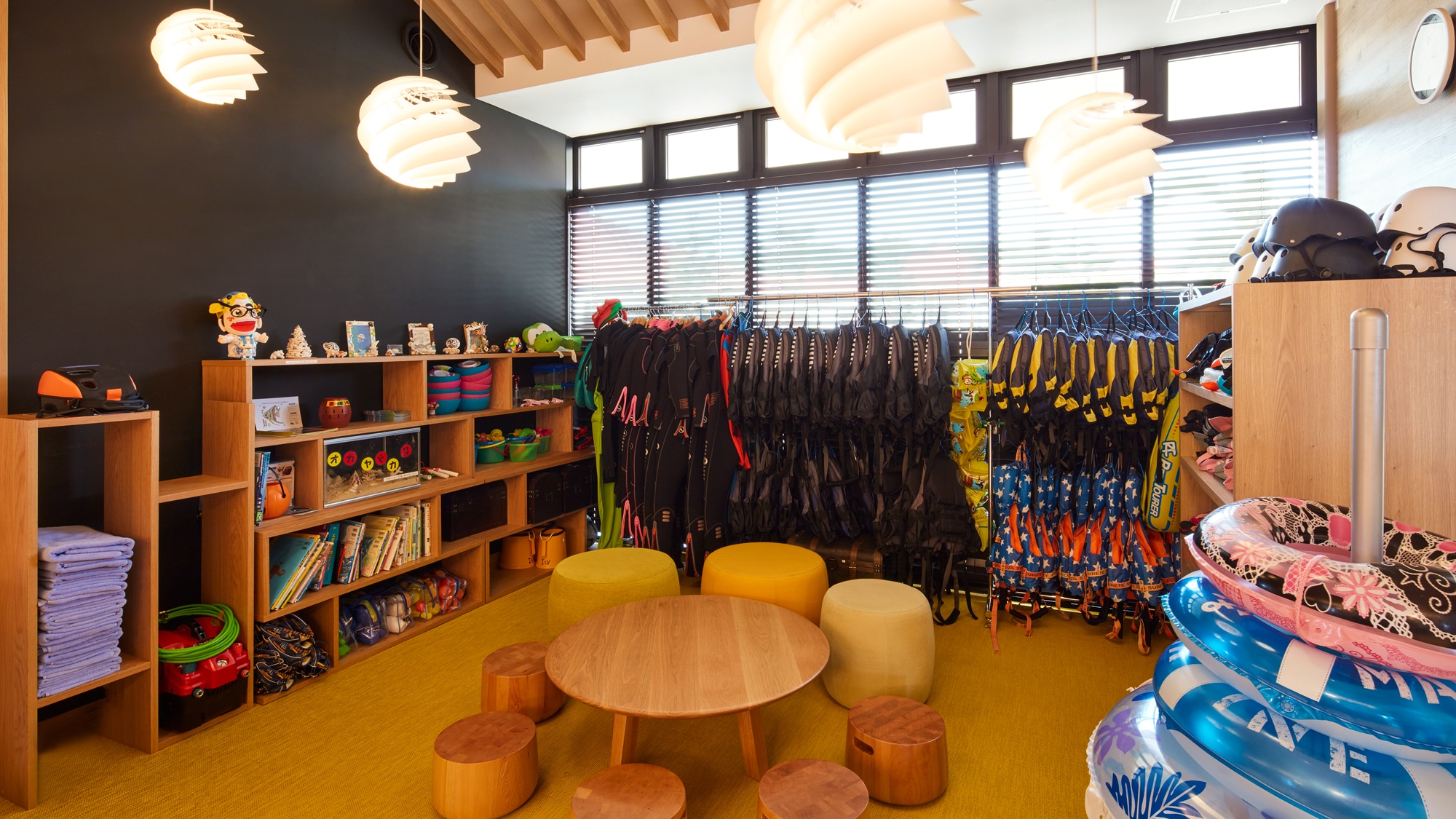 [Kids space] There are plenty of rental items for children.