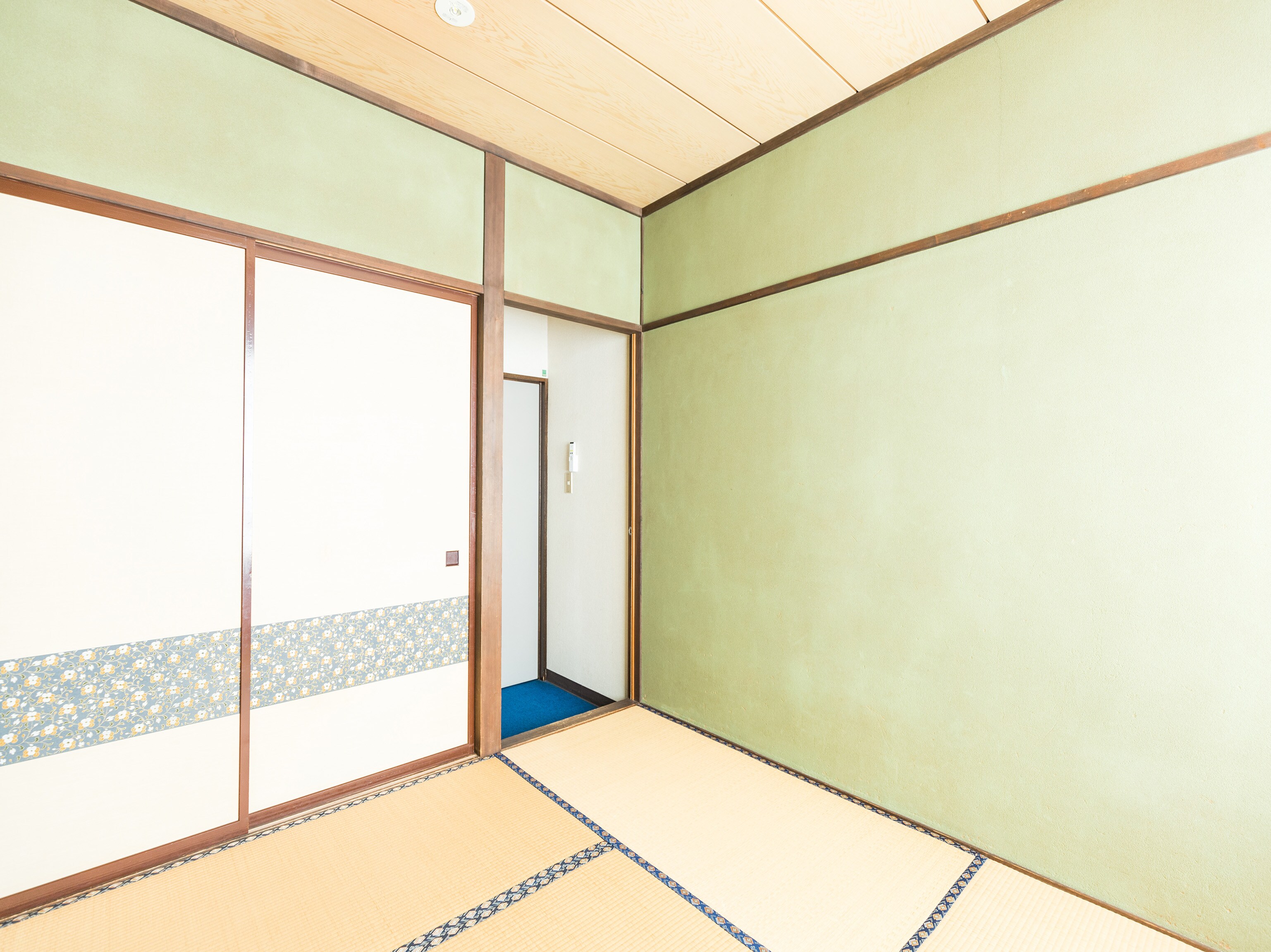 Japanese-style double room