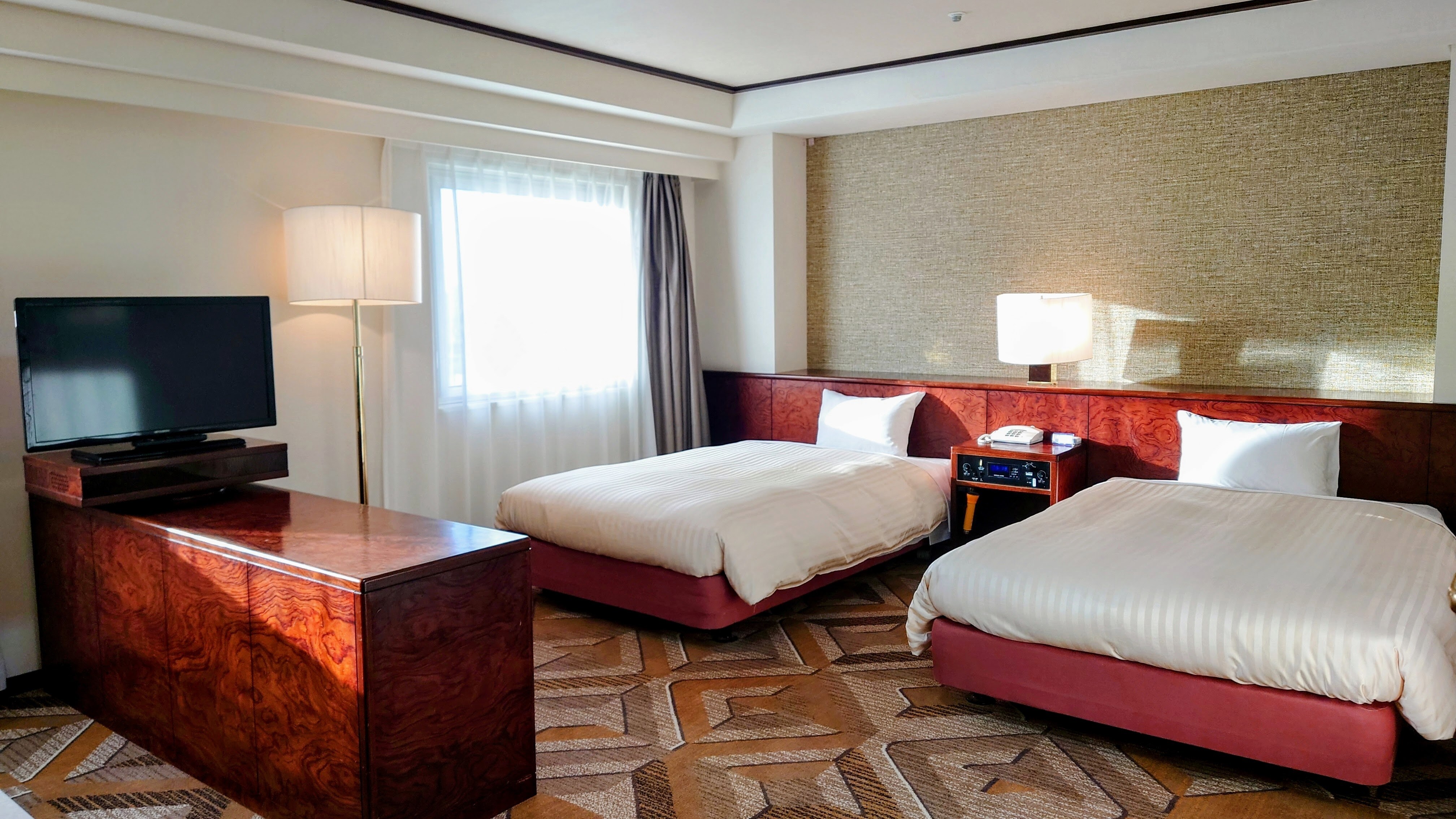 [Spacious] Renovated luxury twin room.