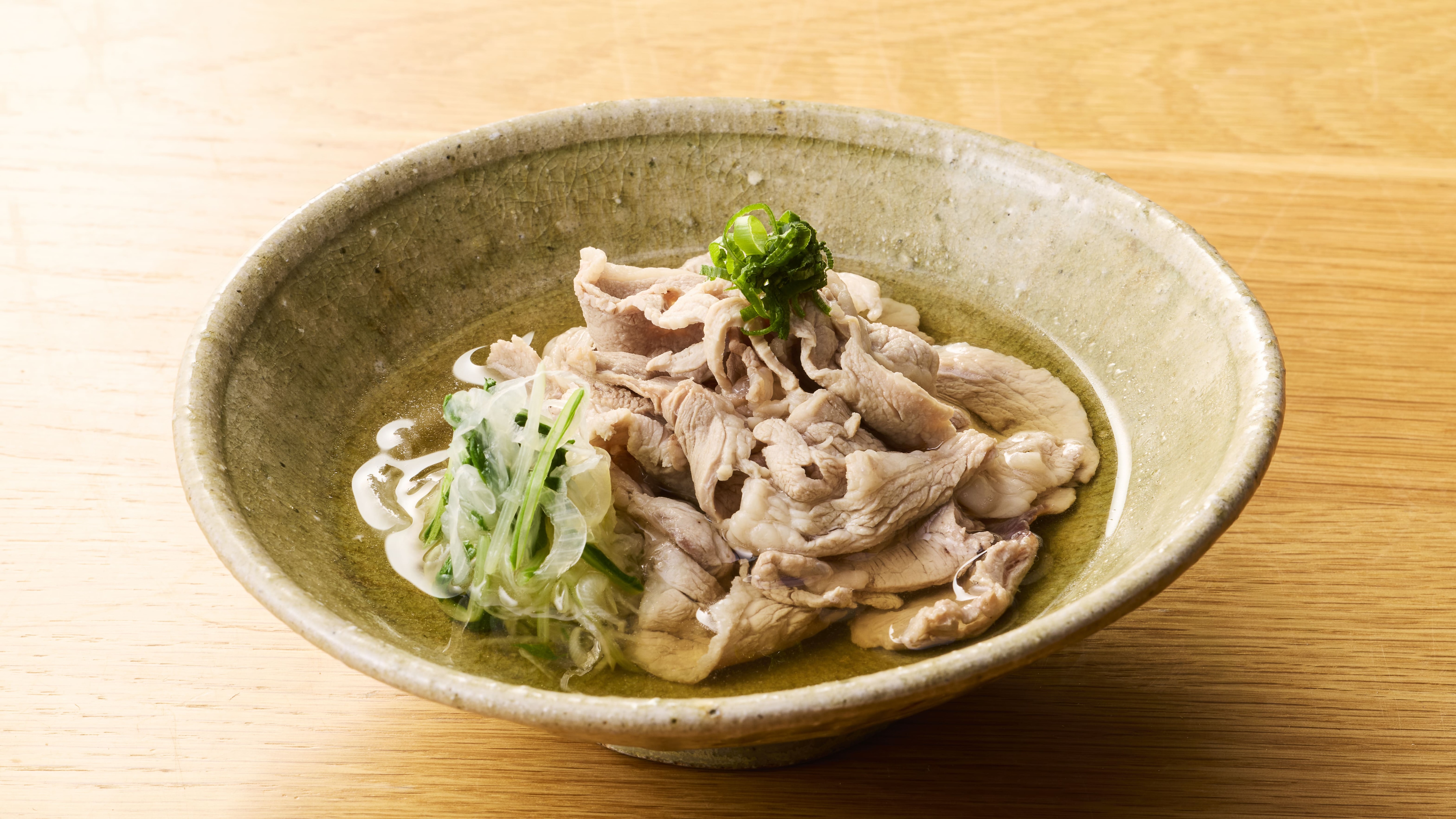 Enjoy Tokachi pork and lamb with specially selected broth (image)