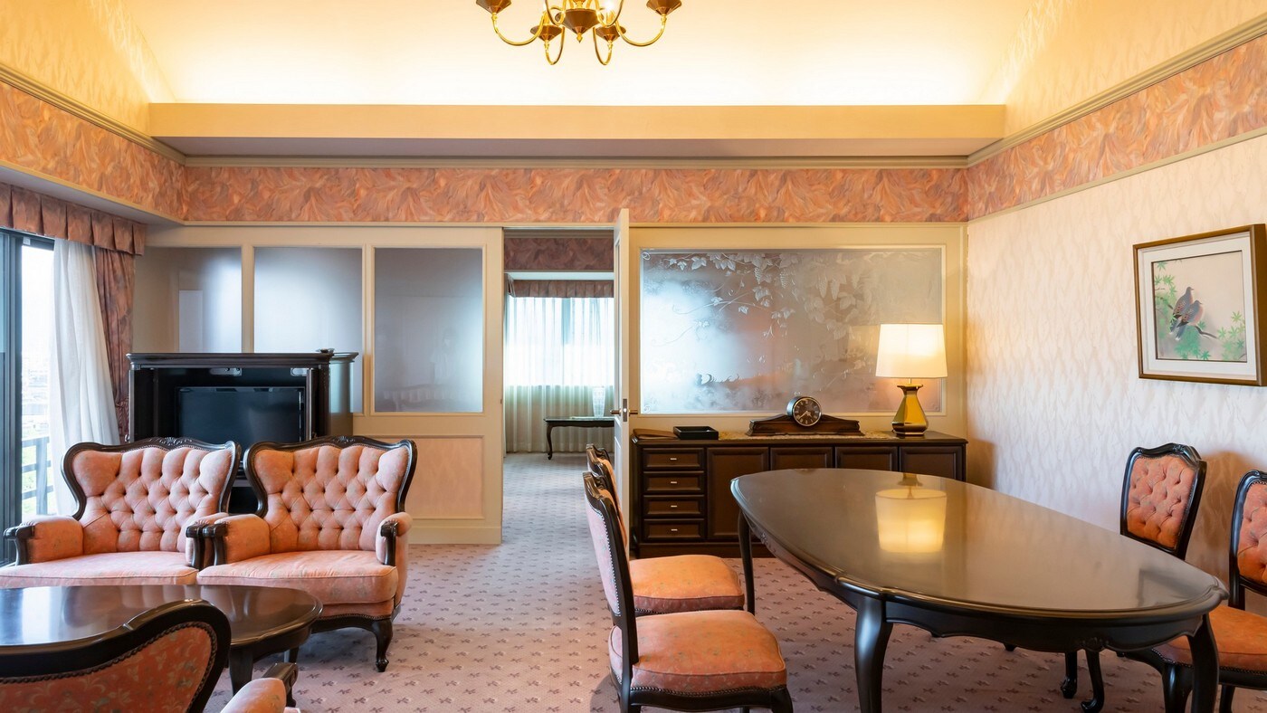 ×【West Wing Top Floor Twin Room】