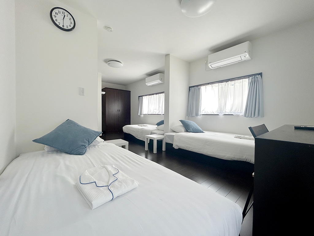 ・[210 Group] 4 single beds installed. Recommended for families and groups.