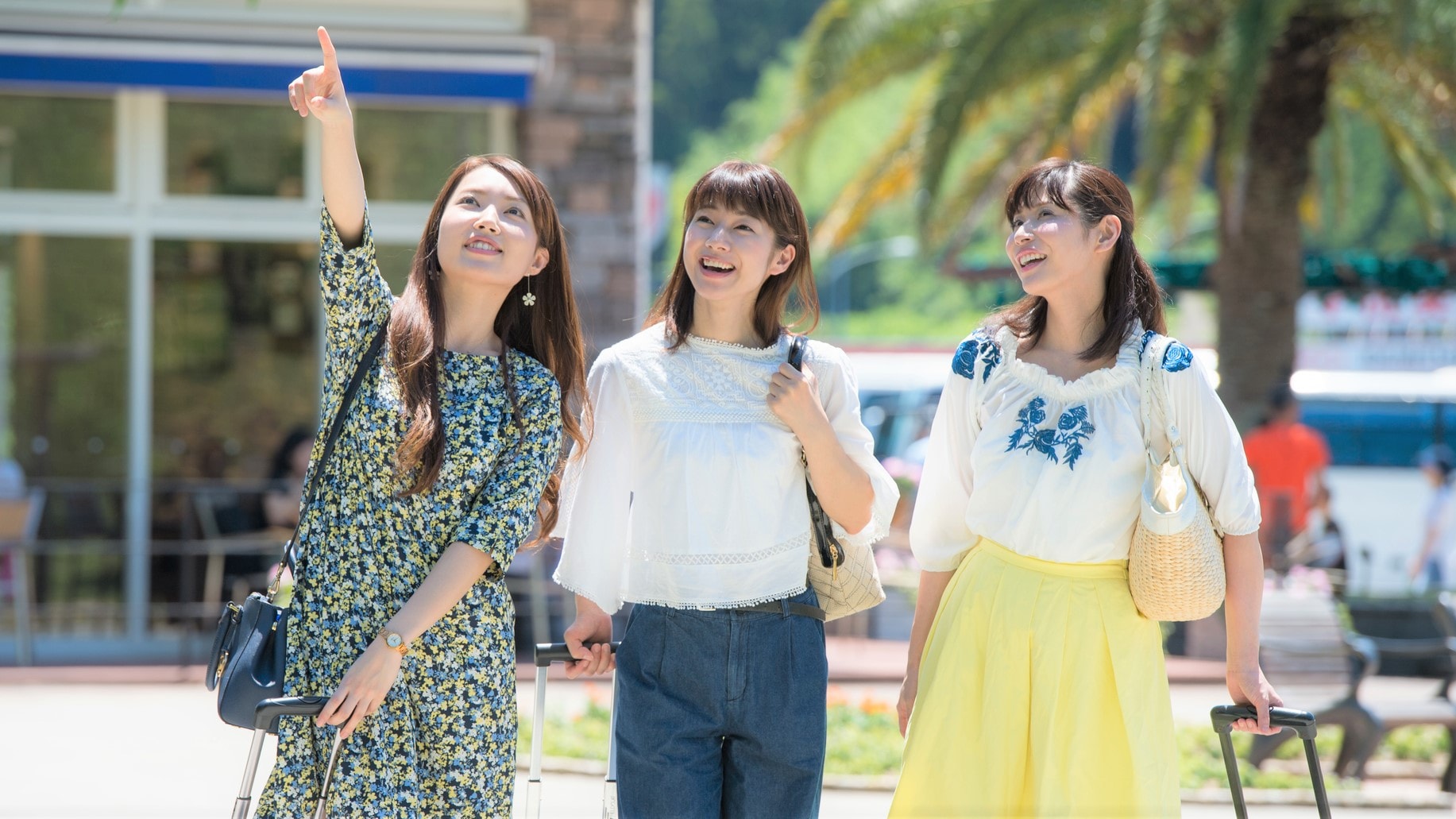 Perfect for graduation trips and group trips!