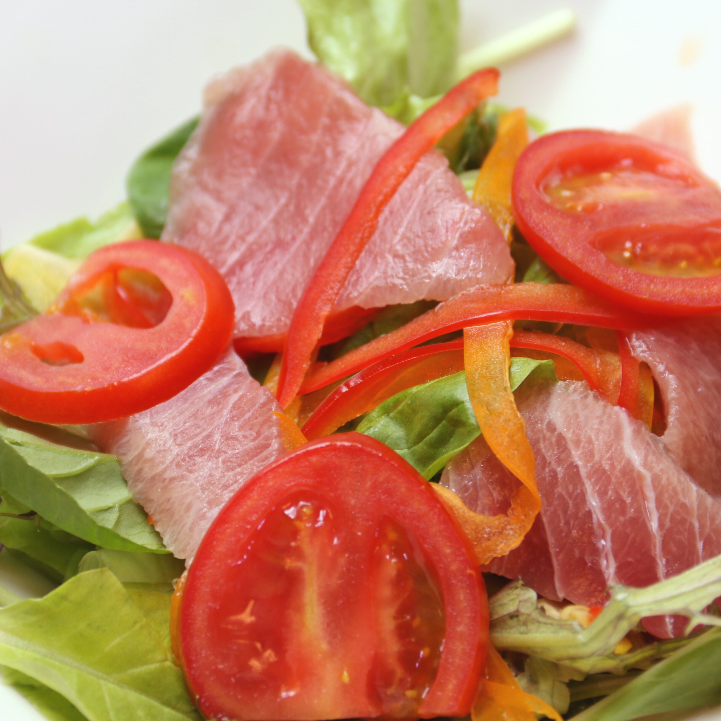 Home-grown vegetable salad (customizable)