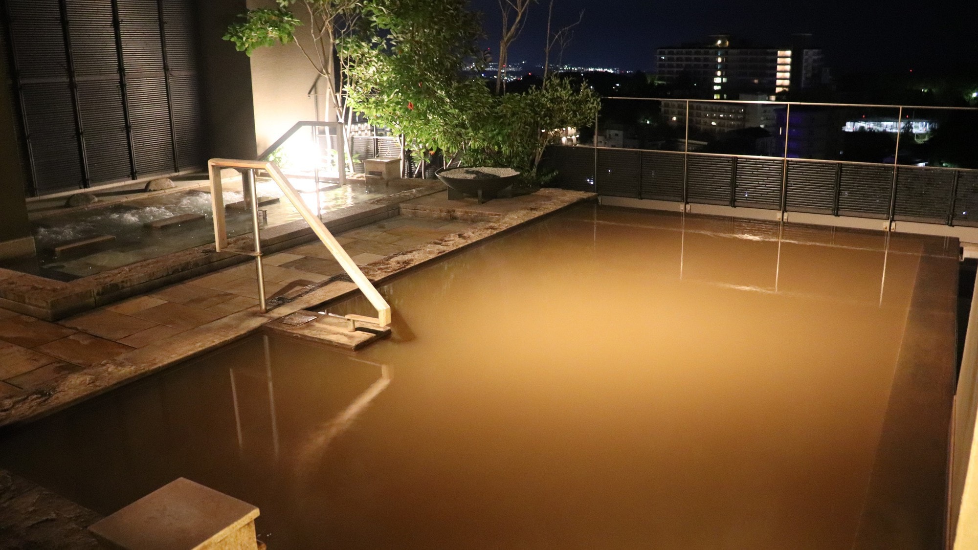 Large public bath "Kinyu"